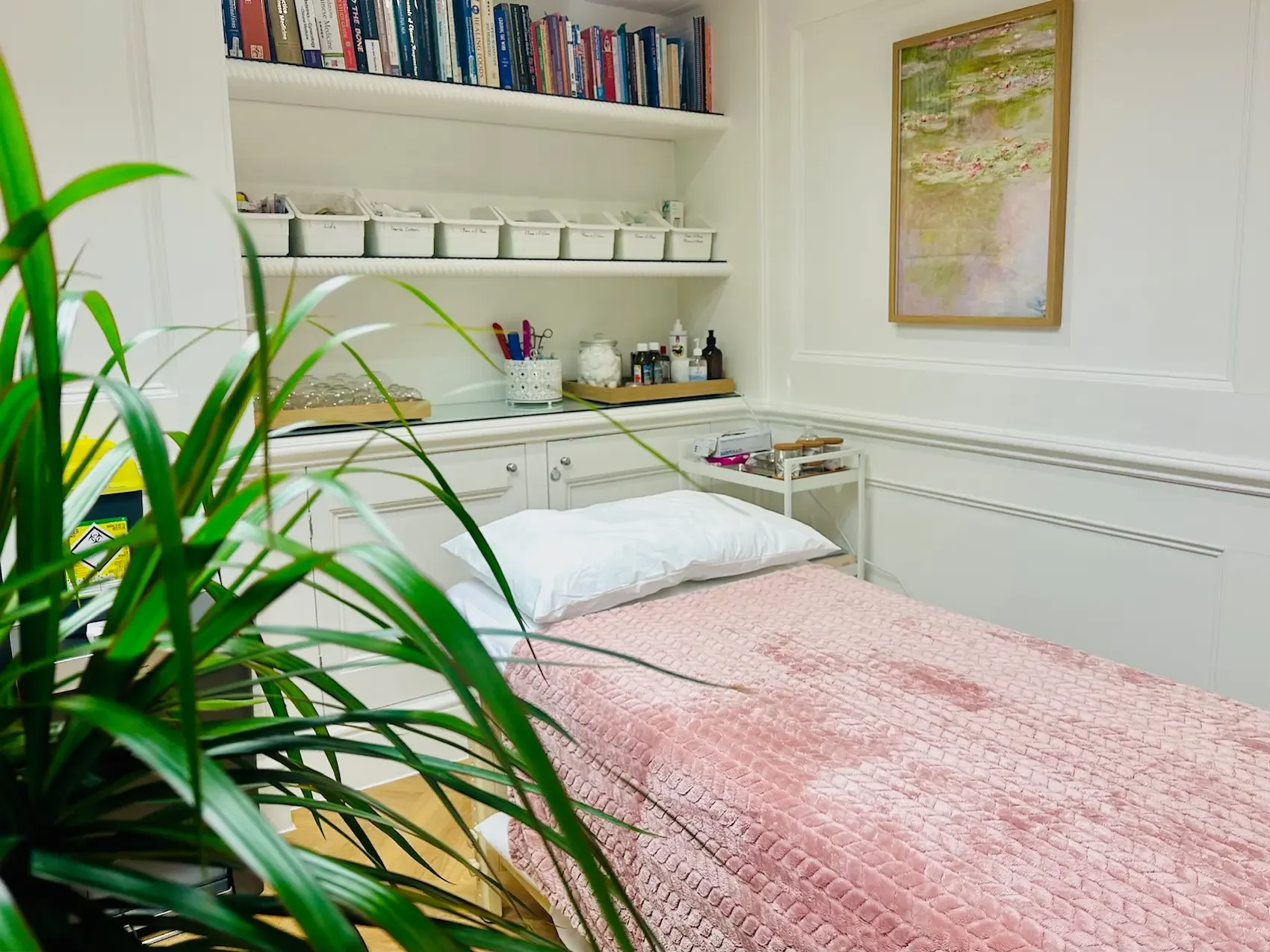 NRQi Studio acupuncture clinic in Winchmore Hill, North London N21.