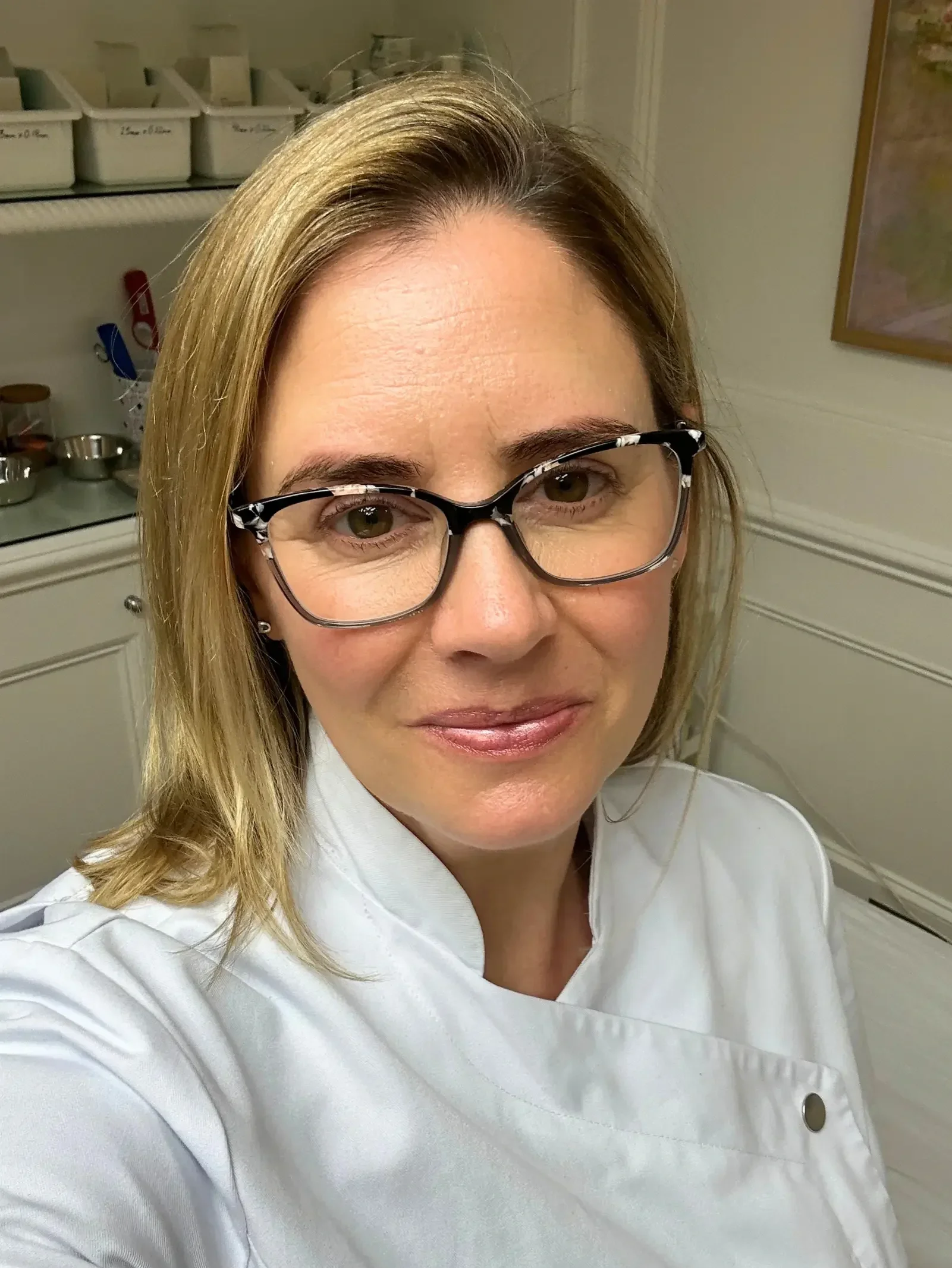 Nickila Robertsson acupuncturist and owner of NRQi Studio in Winchmore Hill North London N21.