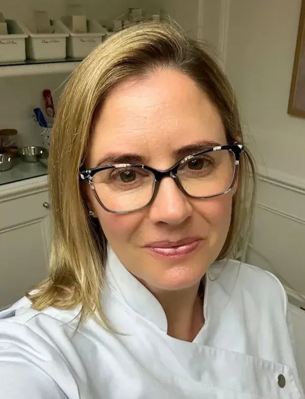Nickila Robertsson acupuncturist and founder of NRQi Studio in Winchmore Hill, N21 North London