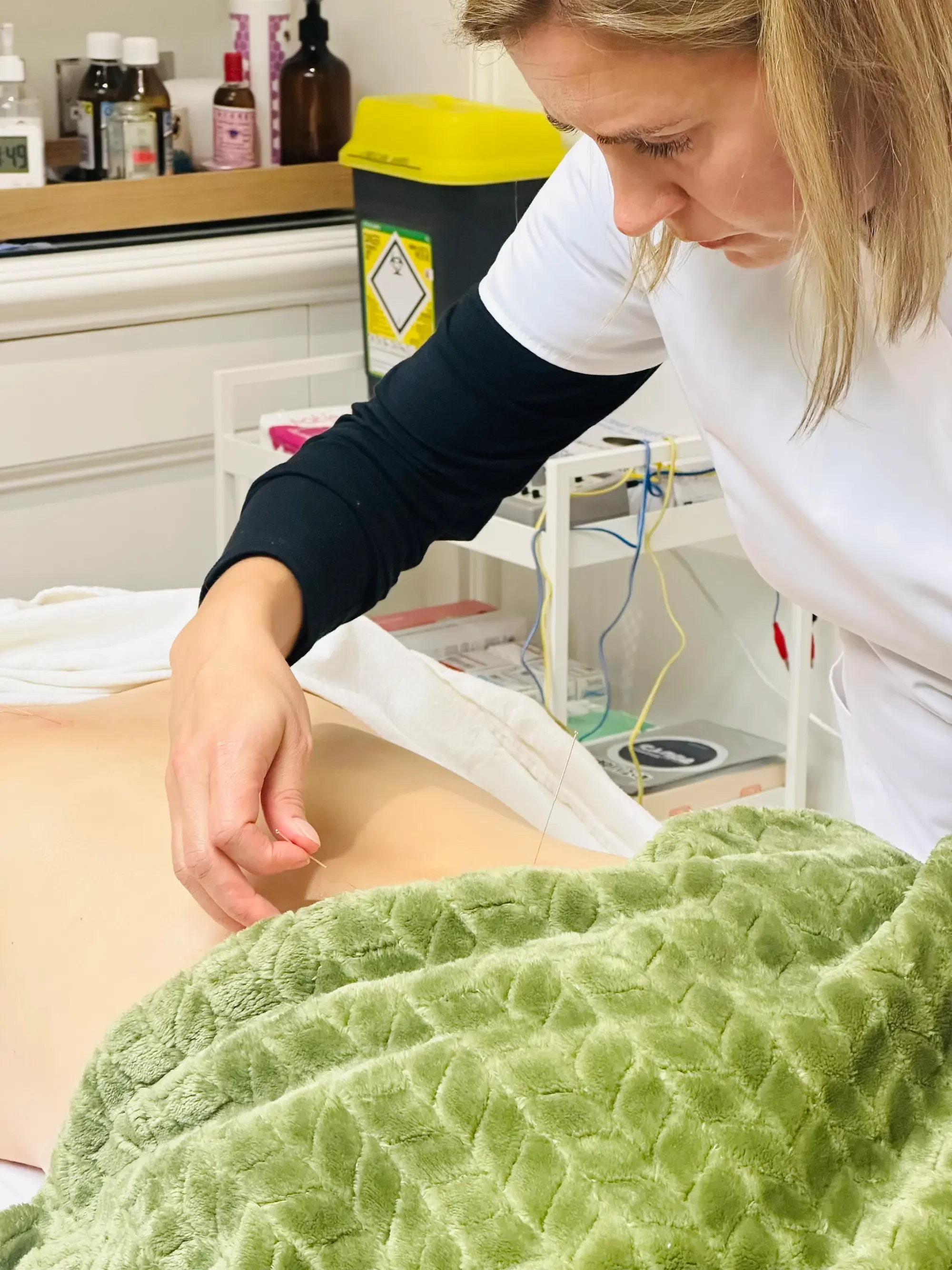 Nickila Robertsson acupuncturist at NRQi Studio in Winchmore Hill North London N21