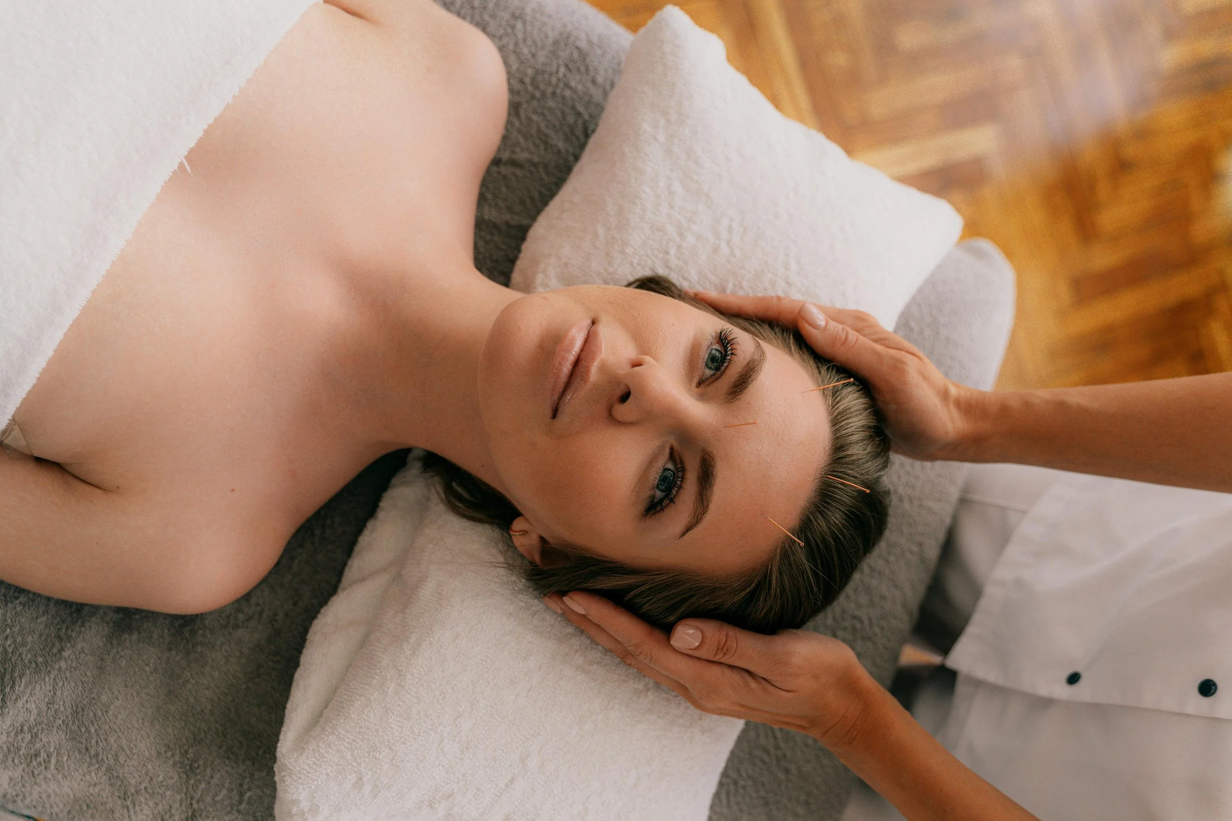 Facial Enhancement Acupuncture Treatments at NRQi Studio in North London N21 offered by Nickila Robertsson, licensed acupuncturist.