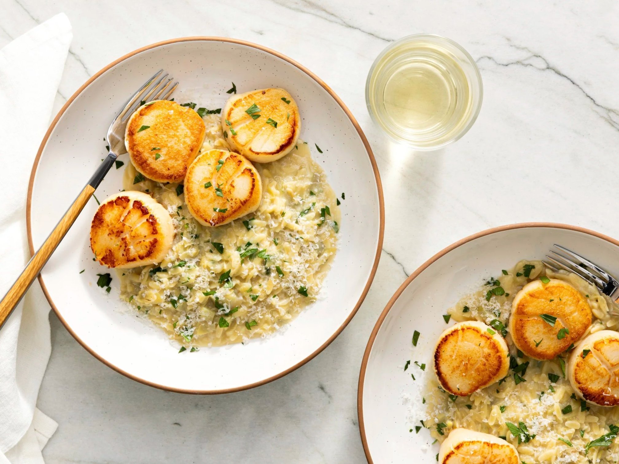 SFS_Seared-Scallops-with-Artichoke-Orzo-Risotto-for-Two_608.jpg