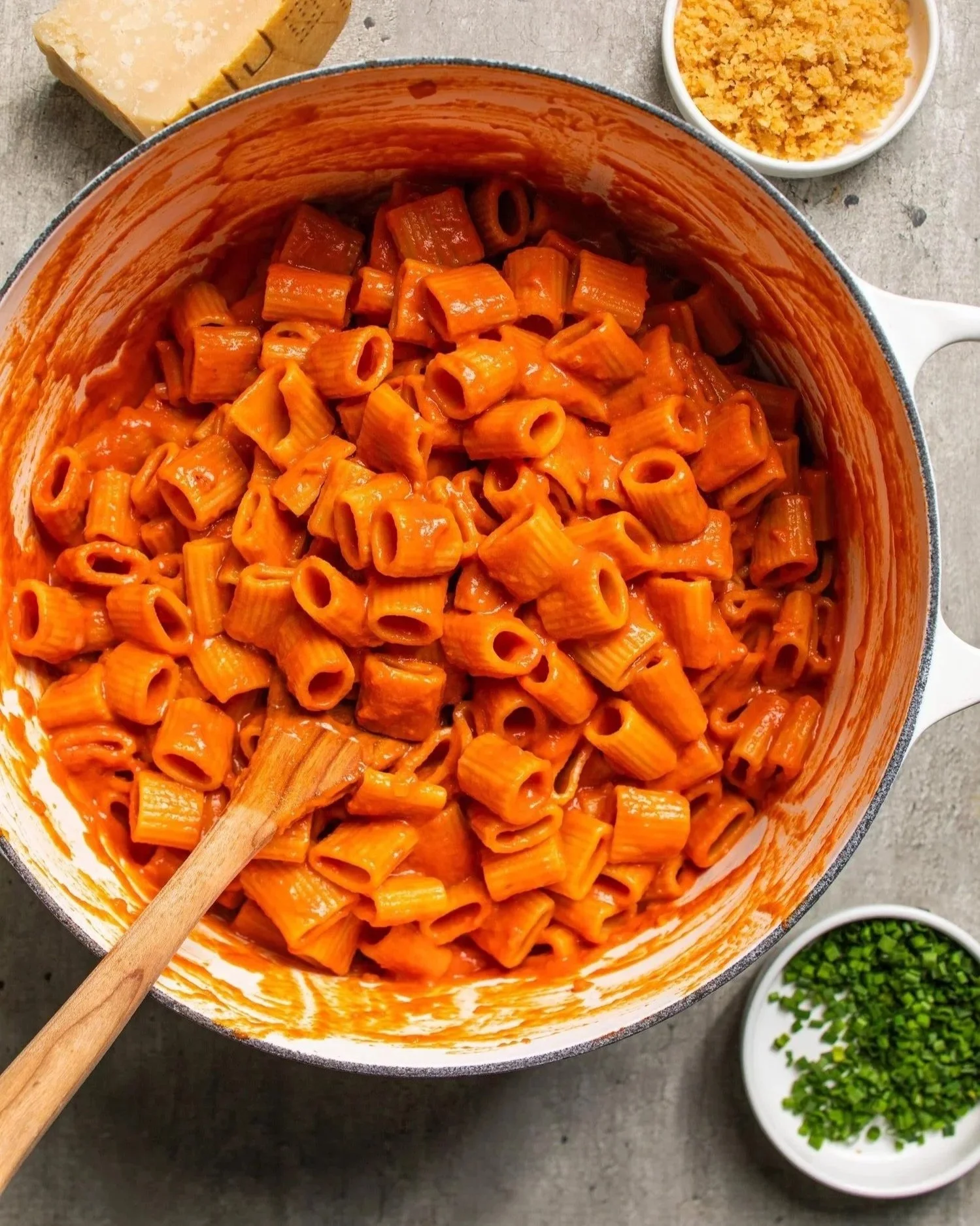 SFS_Mezze_Rigatoni_with_Spicy_Gochujang_Tomato_Sauce_15072.jpg