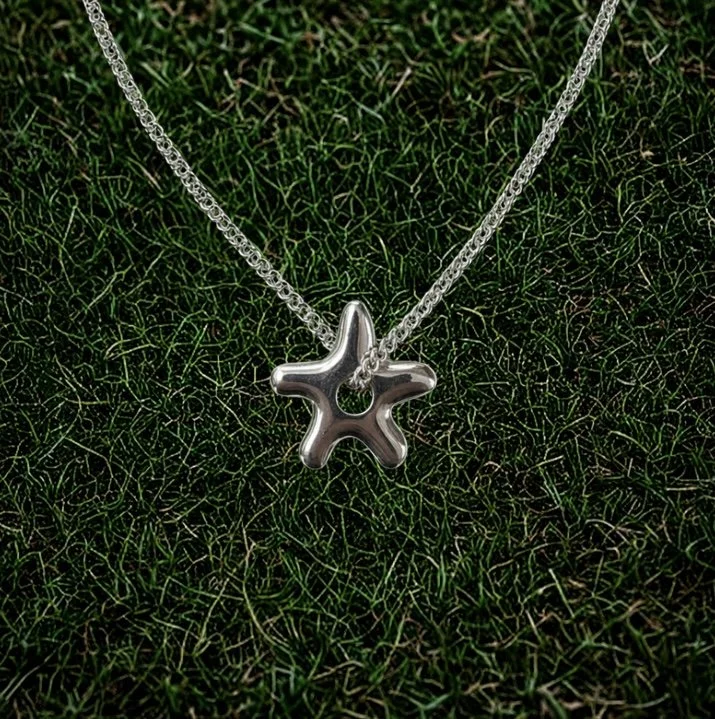 Bloom necklace