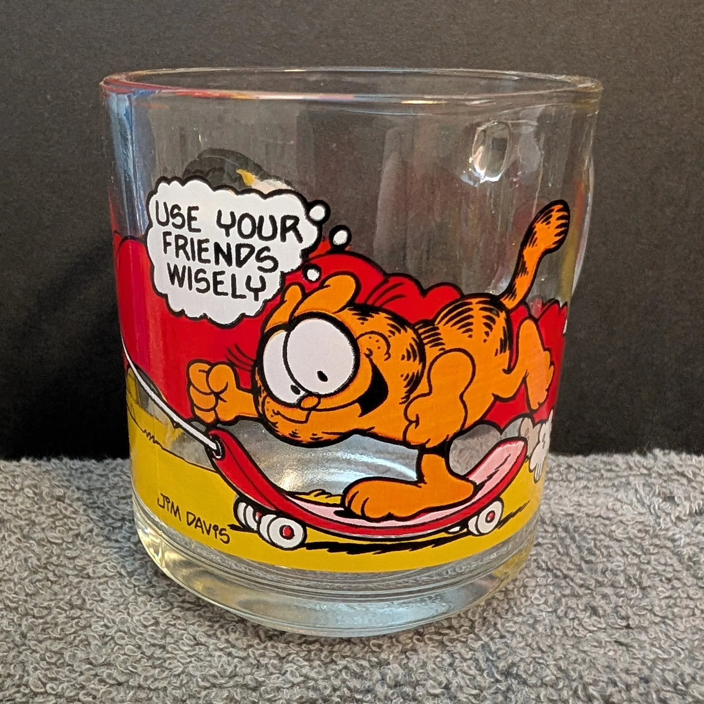 Garfield Mugs - Skateboard.jpg