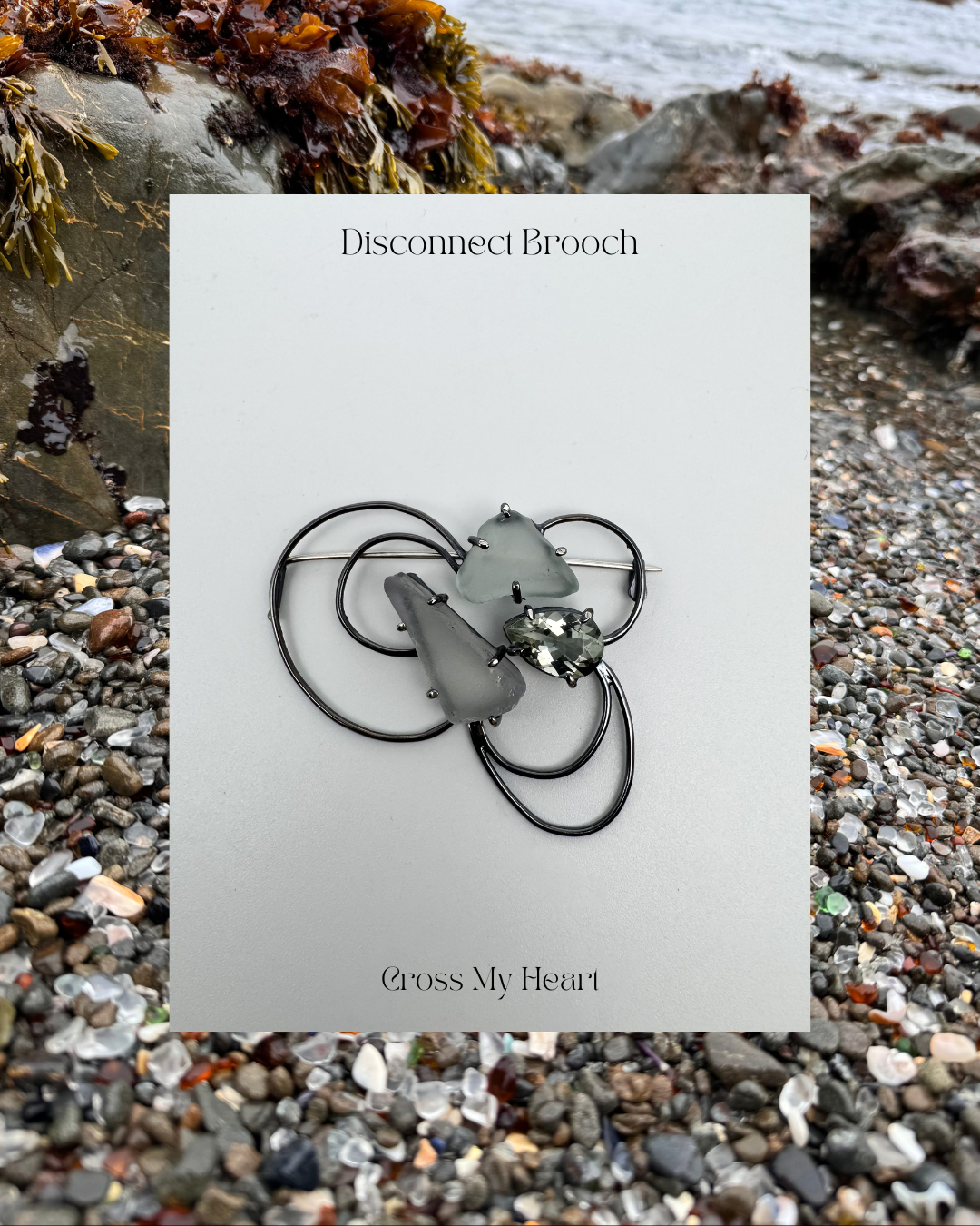 Disconnect Brooch.png
