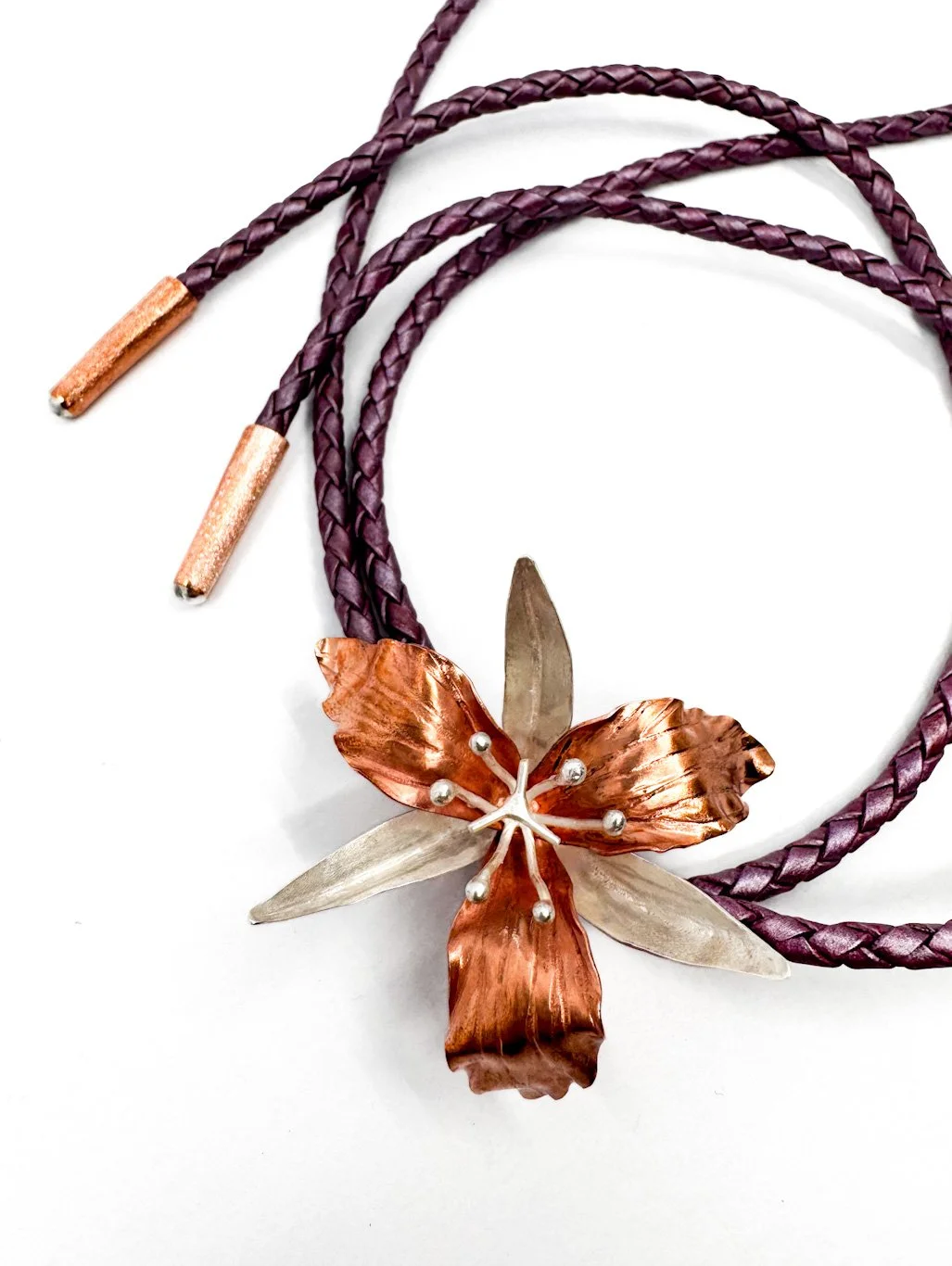 Trillium Bolo Tie - Metallic Lilac