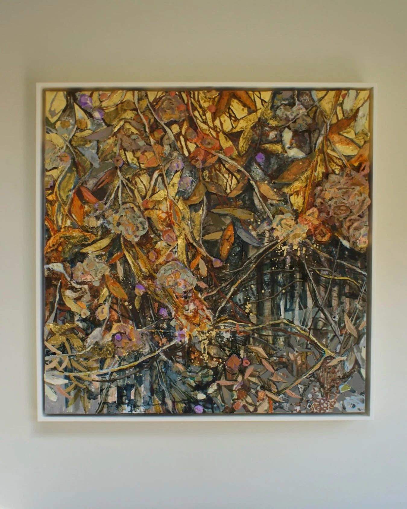 A lush tangle of garden in mixed media and gold leaf.

100cm x 100cm

#GoldLeafArt #MixedMediaArt #ArtForYourHome #StatementArt #NatureInspired