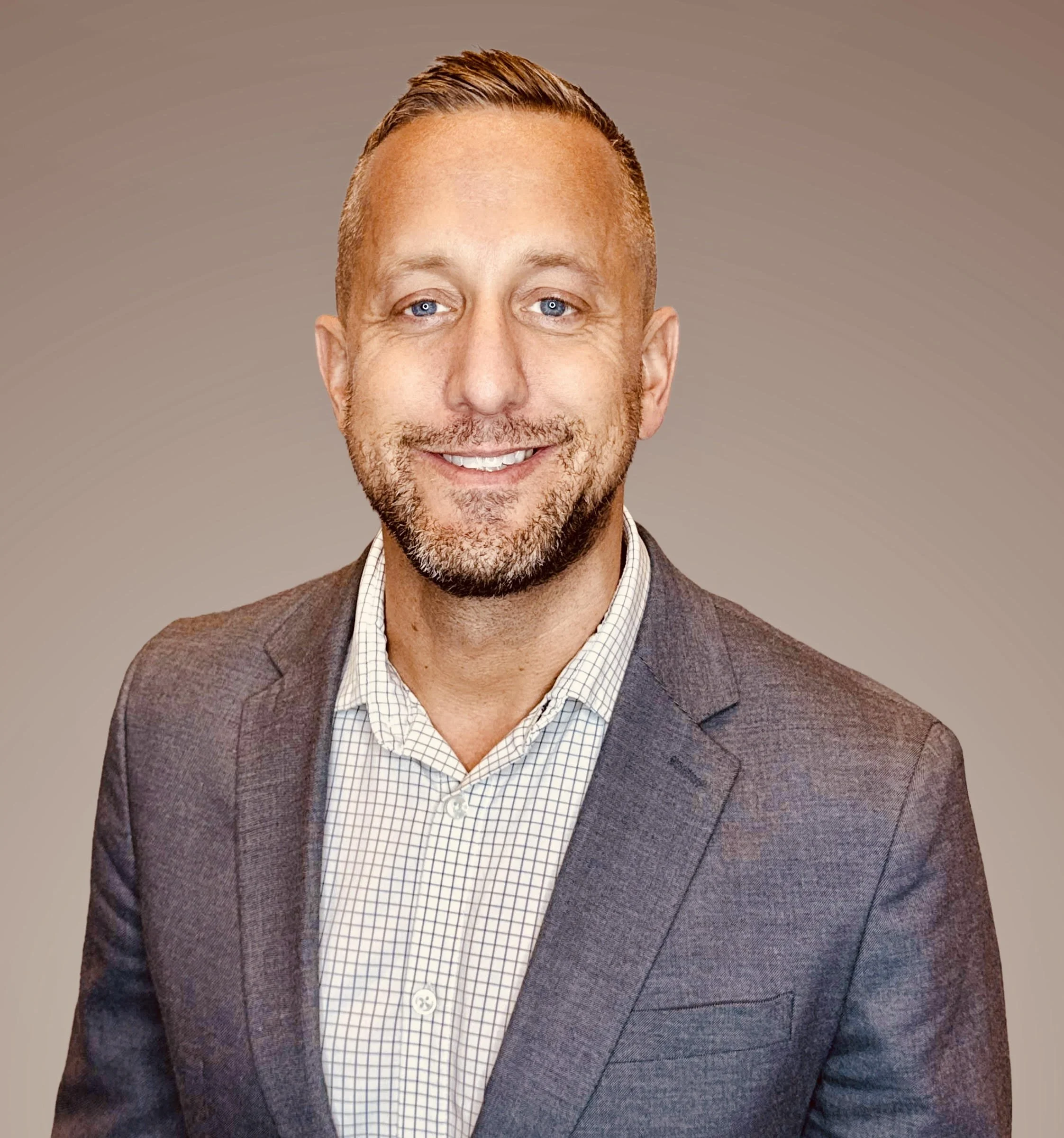 Aaron Lawlor headshot