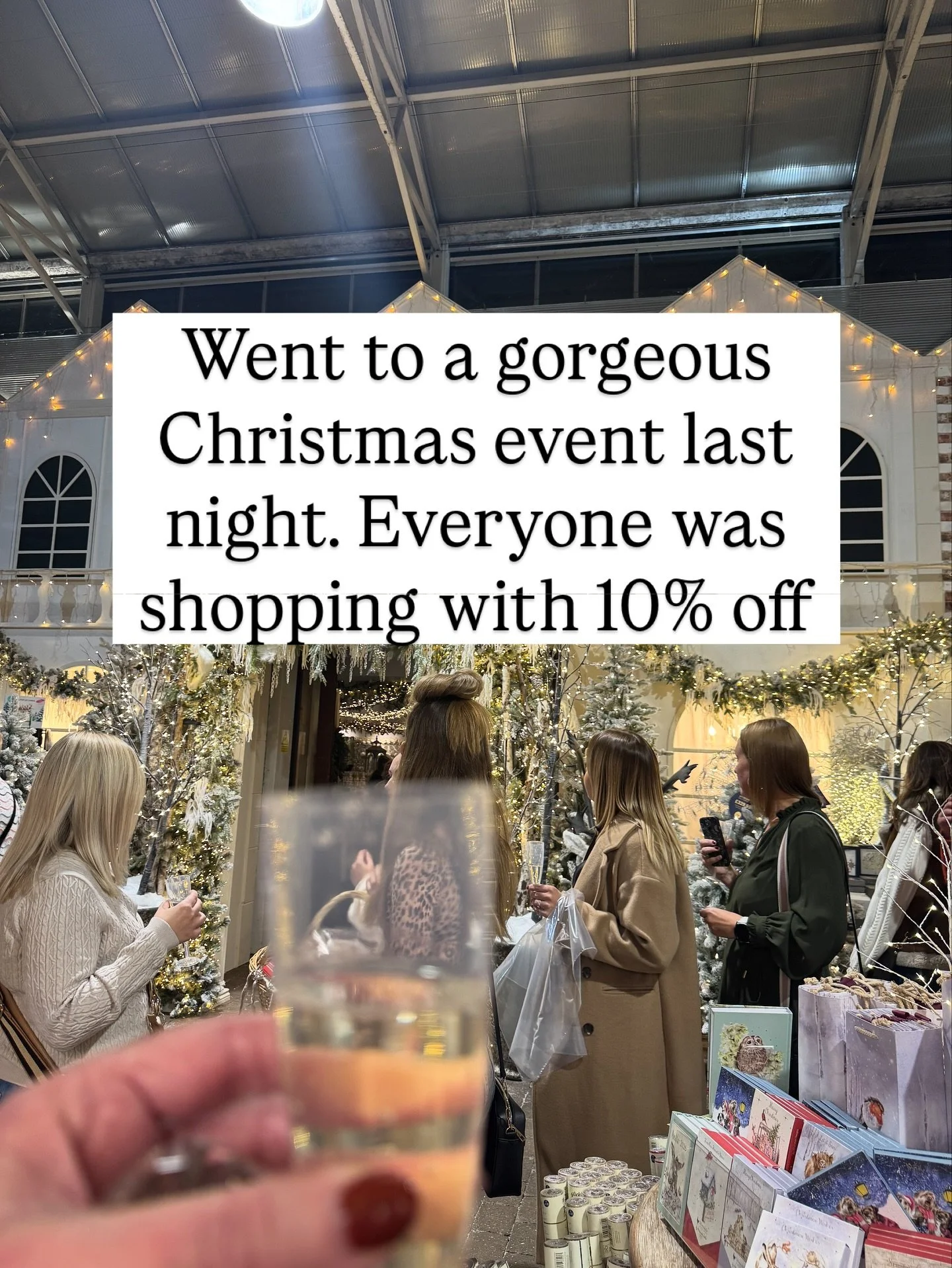 About last night&hellip;.Christmas shopping event so many bargains to be had and the place was packed! Everyone loves a bargain! But why do you keep paying more for holidays when you don&rsquo;t have to? I have the blueprint for how to travel and pay