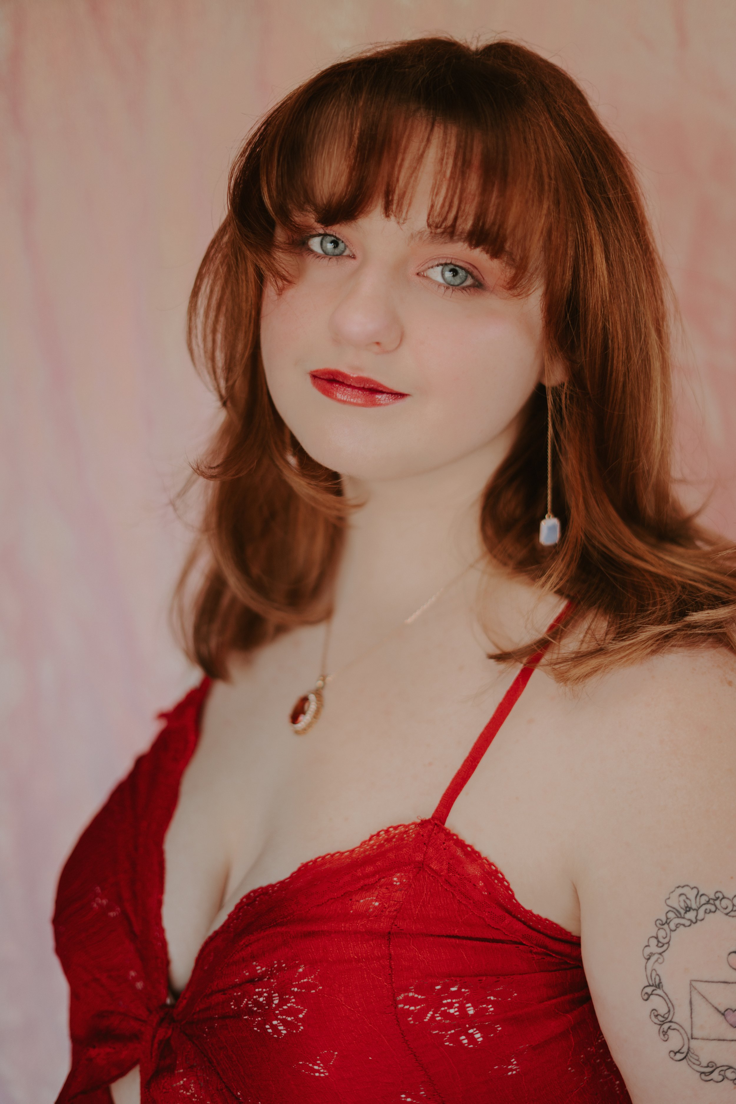 Professional photograph of voice actor Bay Doxey