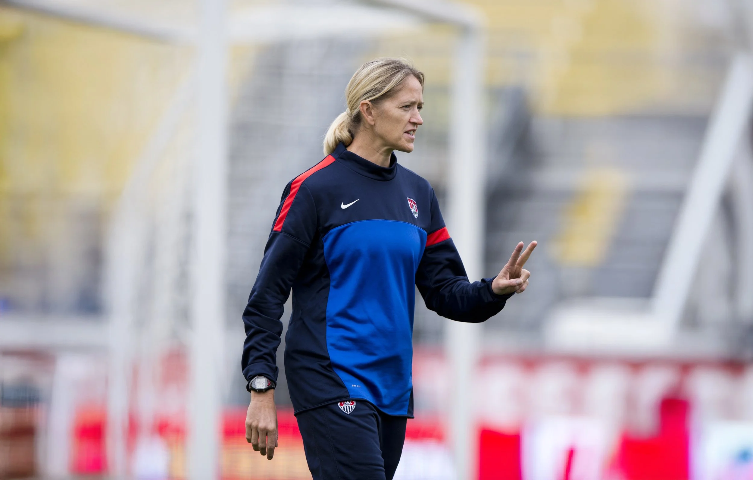 USWNTBS102913178.jpg