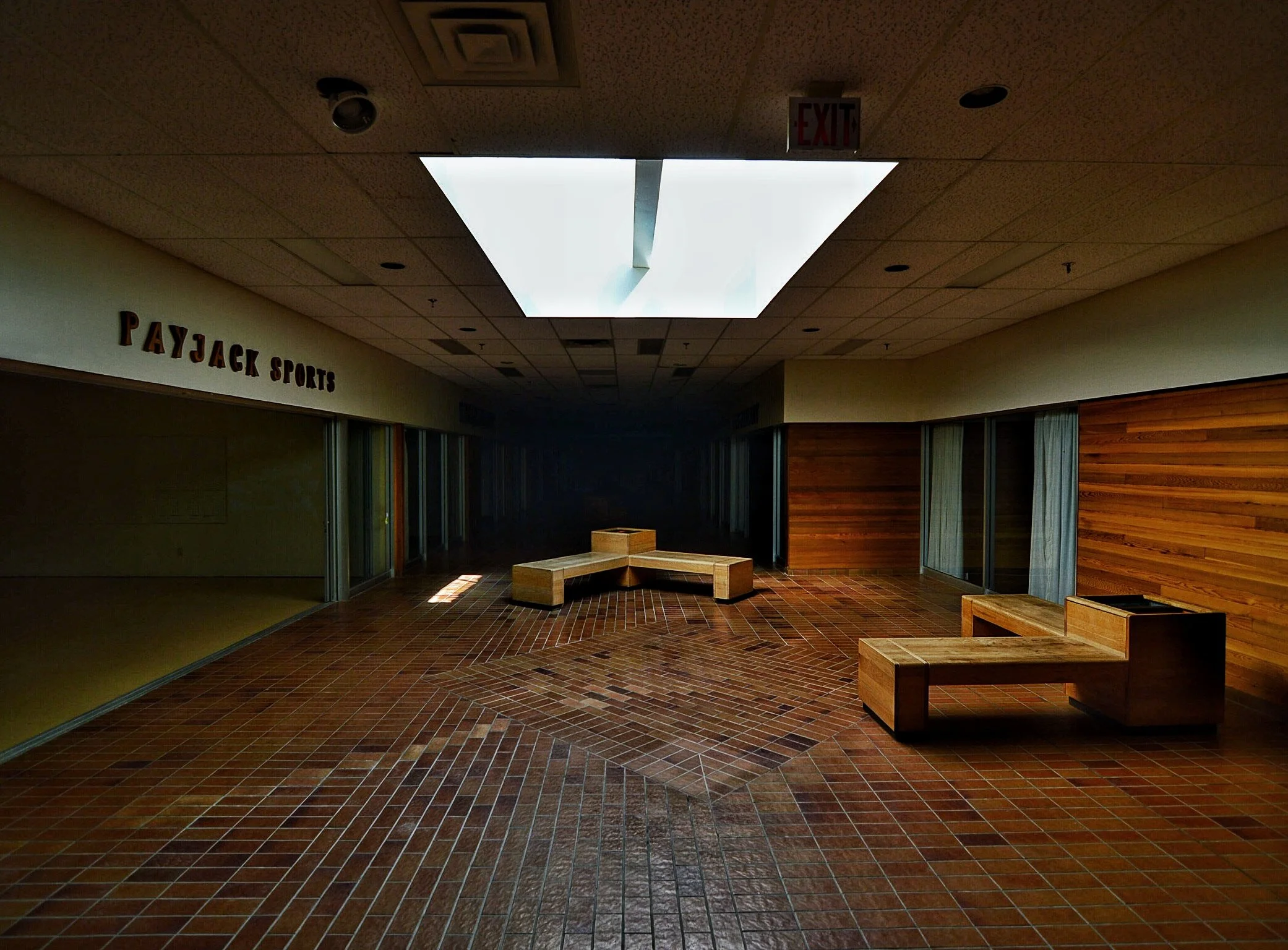 Dead Mall: A Walk Amongst Retail Extinction