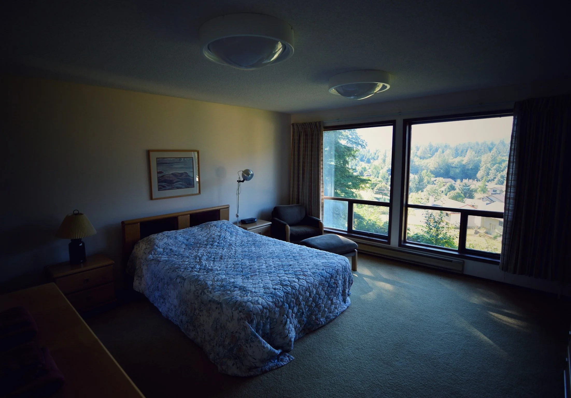 The VIP House: Luxury and style straight from the 80s