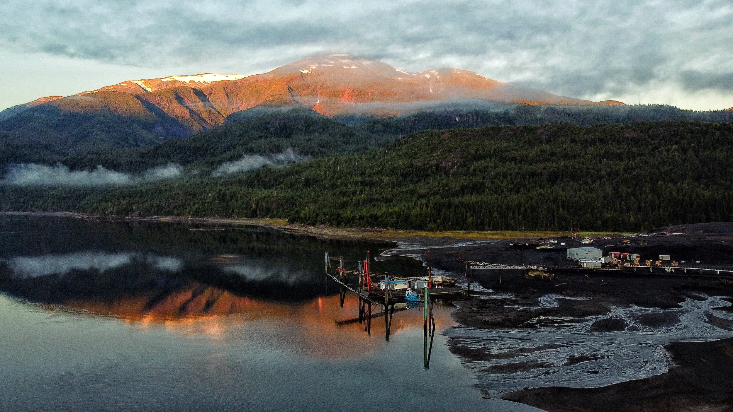 The side quests: Exploring the remaining ruins of the stoic town. 