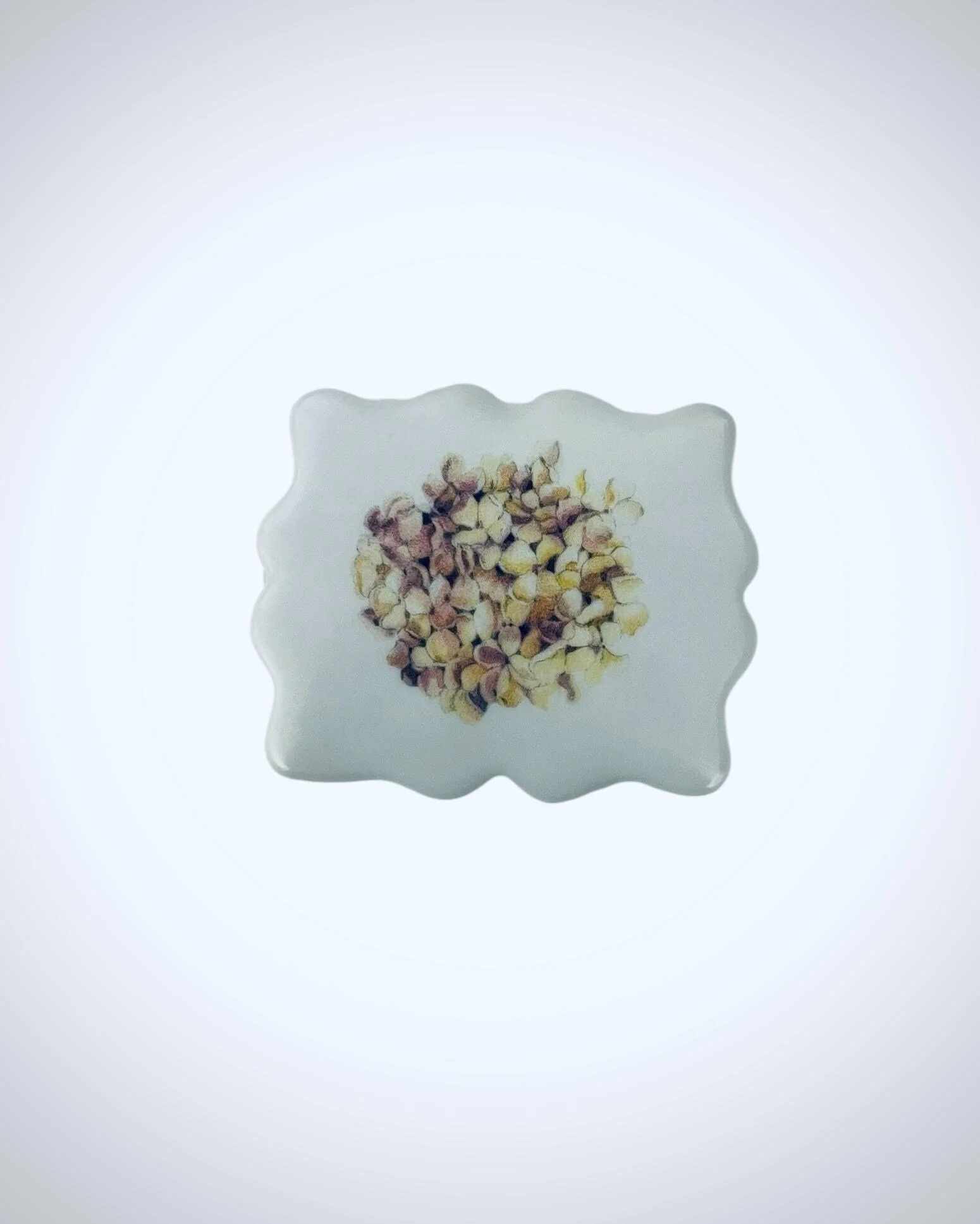 neutral floral cookie scalloped edges