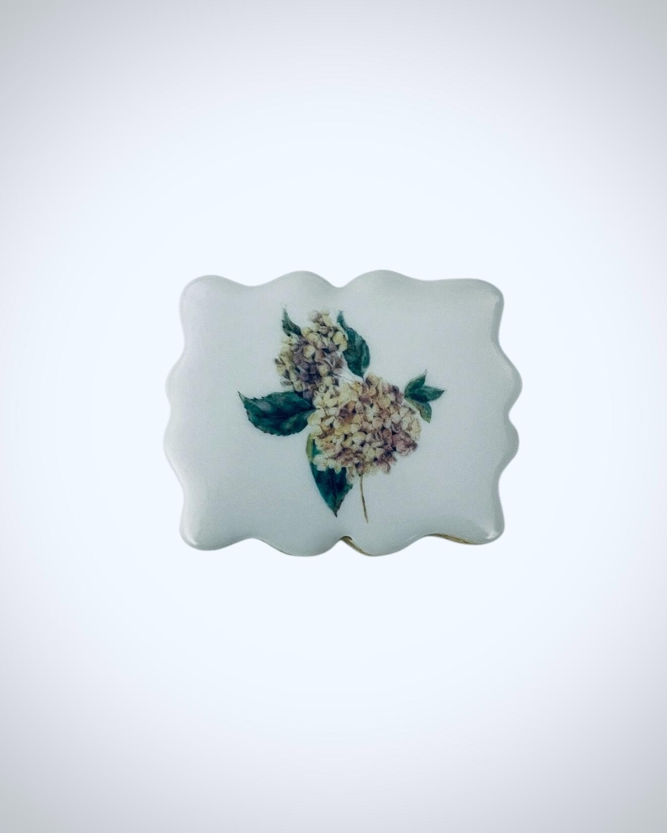hydrangea floral sugar cookie