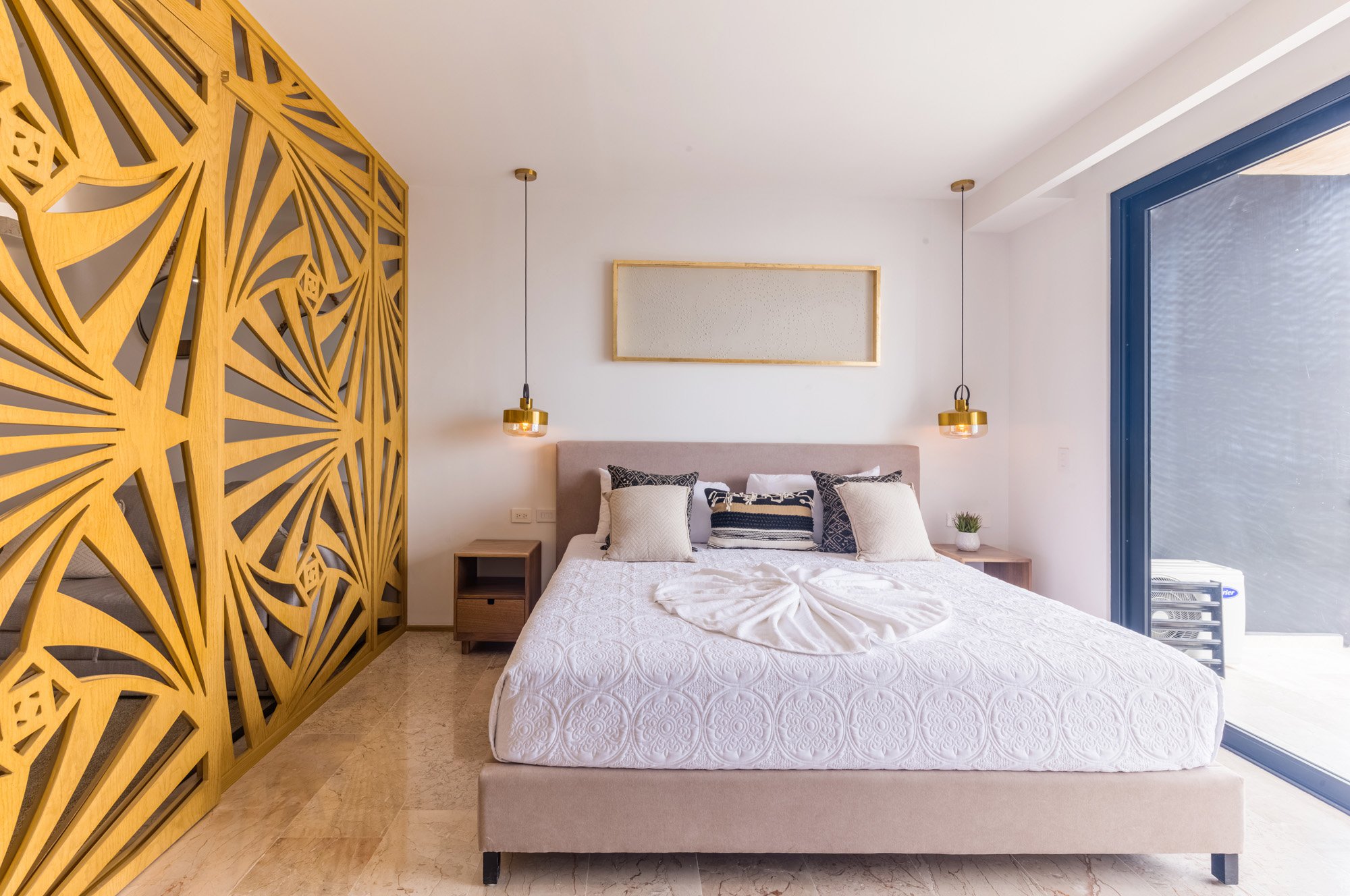 Menesse- Cocobeach_0004.jpg