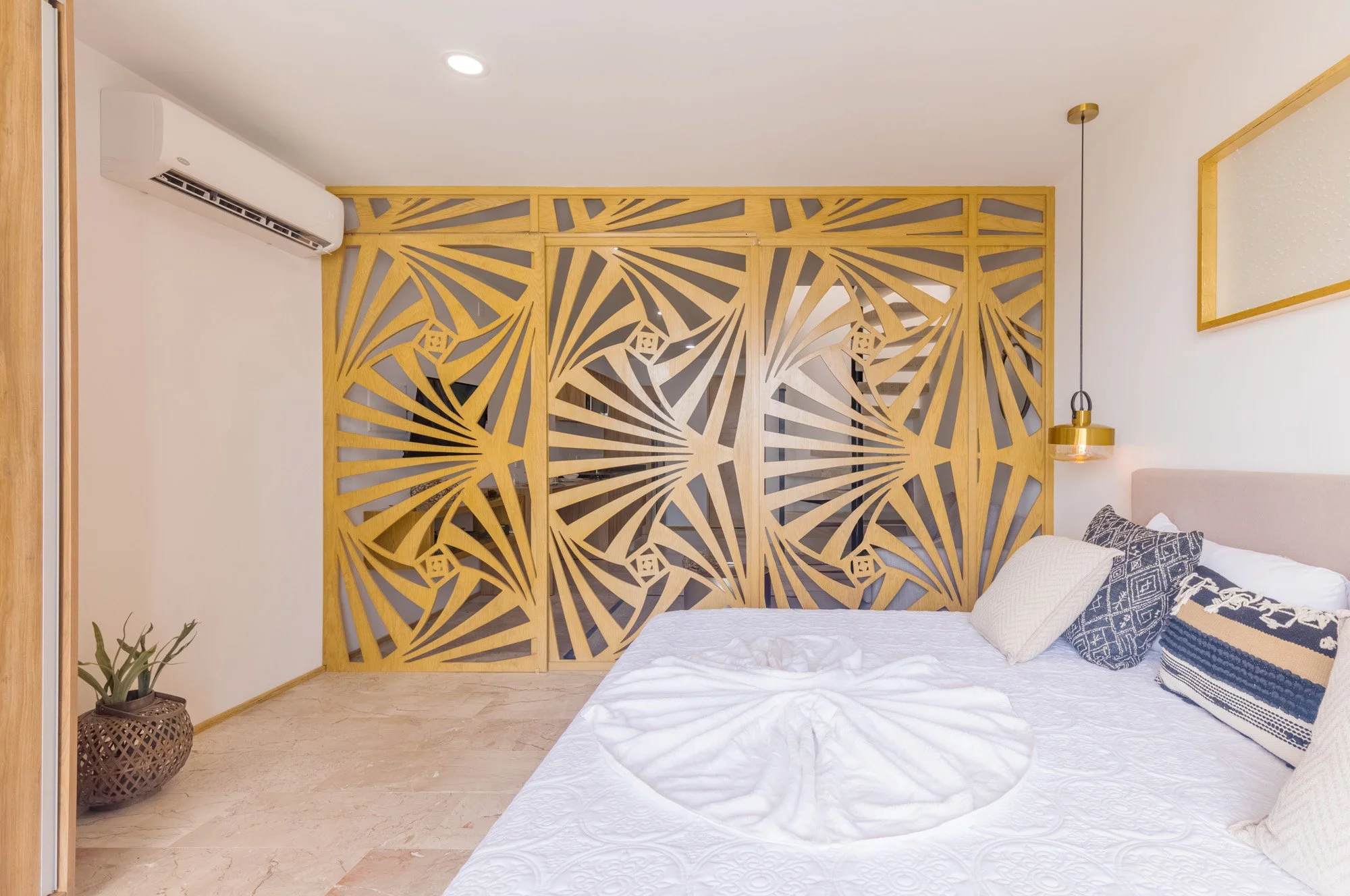 Menesse- Cocobeach_0006.jpg