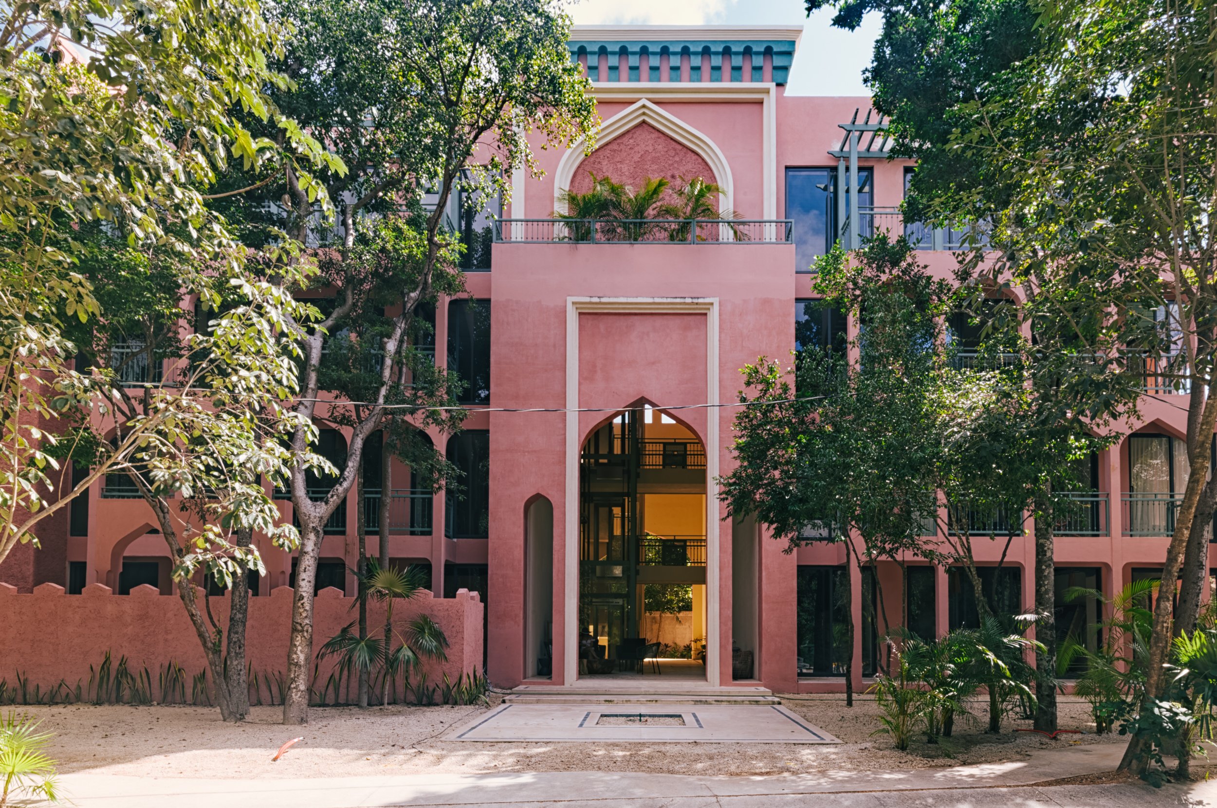 Pink Riad