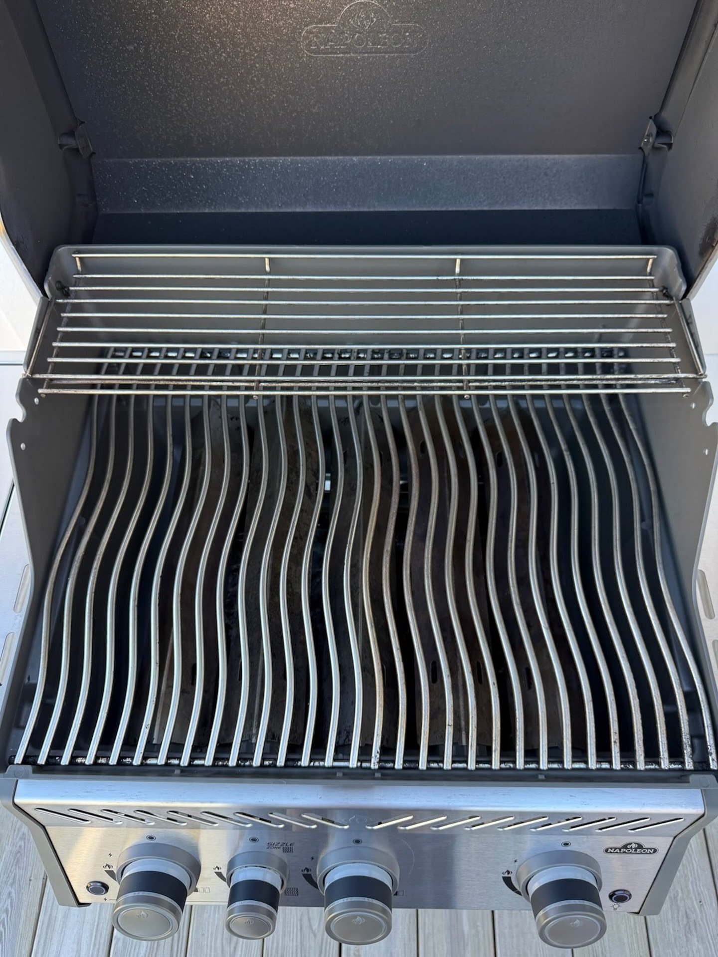 After pic so good we forgot to take a before 🫣😱

This thanksgiving you can be thankful for a clean grill, we are just one call away 📲🤙🏻☎️

#BeforeAndAfter #FallVibes #GameDayReady  #GrillCleanUp #BlackstoneGrill #PristineGrills #wilmingtonnc #wi