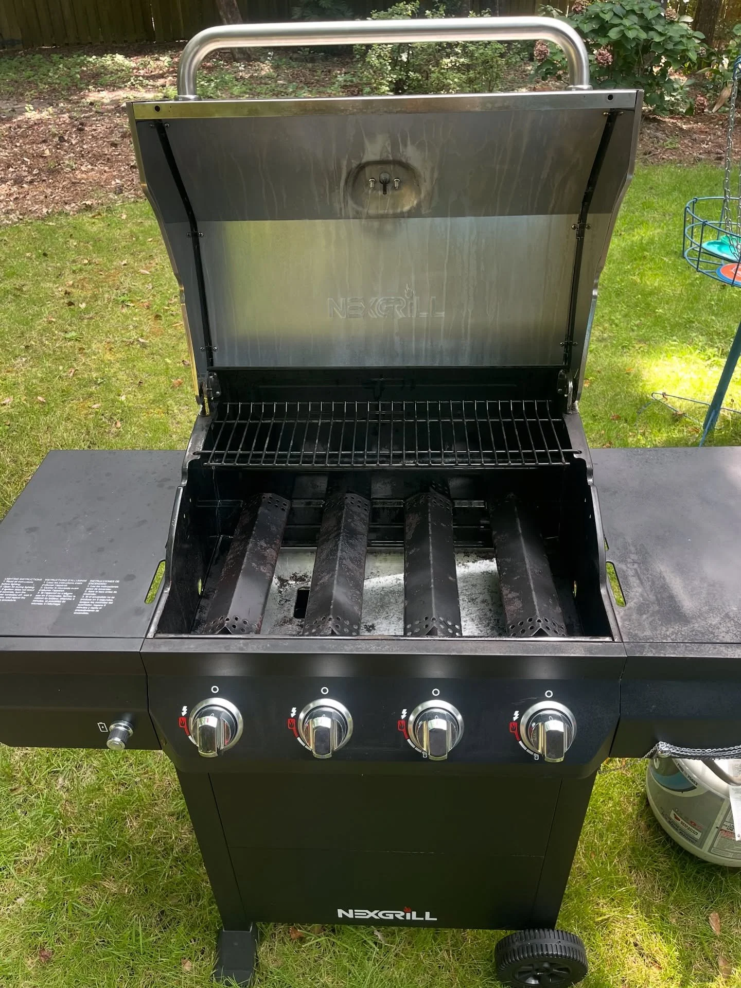 Proof that a little elbow grease goes a long way to gear up for Labor Day💥🔥 swipe to see the before of this blackstone and grill 👏🏻

#BeforeAndAfter  #GrillCleanUp #BlackstoneGrill #BeforeAndAfter #PristineGrills #wilmingtonnc #wilmington #northc