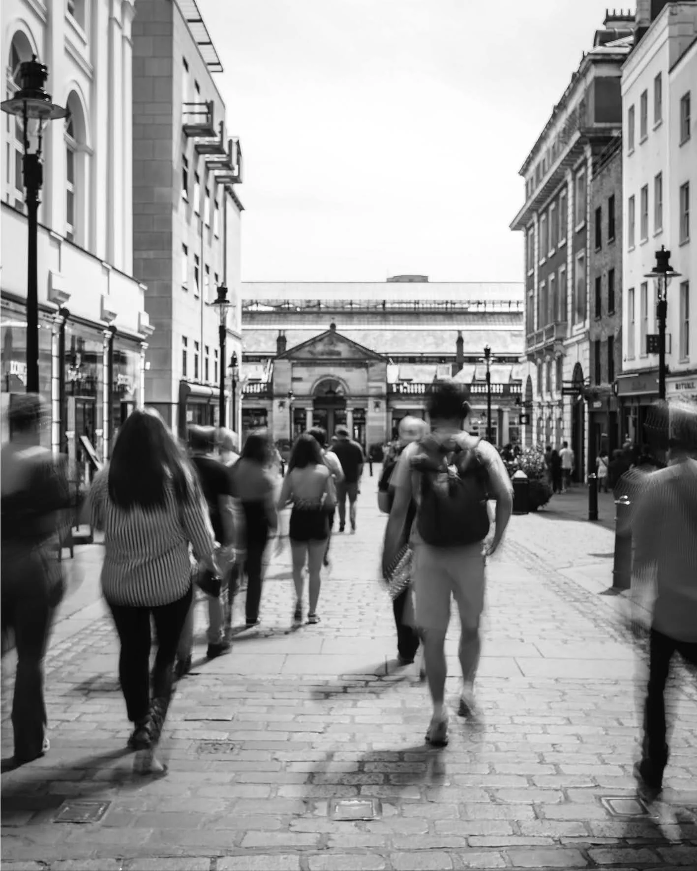 2025.05.01 - The Busy City
&hellip;
#london #england #unitedkingdom #uk #europe #aroundtheworld 
&hellip;
#camerapic #omsystem #oms #om3 #micro43 #panasoniclenses #14_140mmlens#lightroom #lightroomedit
&hellip;
#urbanphotography #urban #streetphotogr