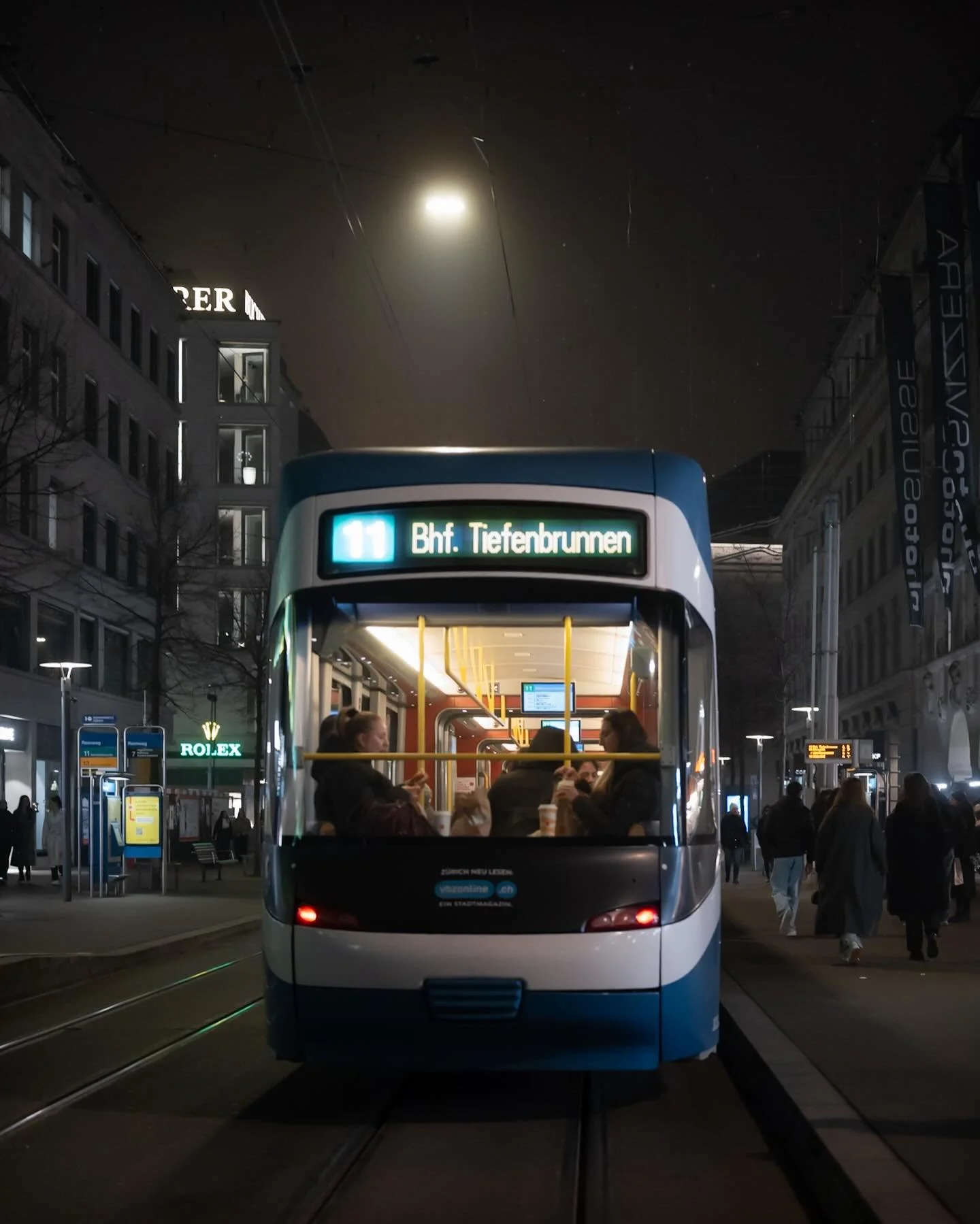 2026.01.17 - Dinner in the Strassenbahn
&hellip;
Place: Bahnhofstrasse, Z&uuml;rich, Switzerland 
Camera: Leica Q3 43
Edits: Lightroom CC
&hellip;
Taken during the @philpenman MasterClass organized by @leica_camera_schweiz | @andreas.dibbern.
&hellip