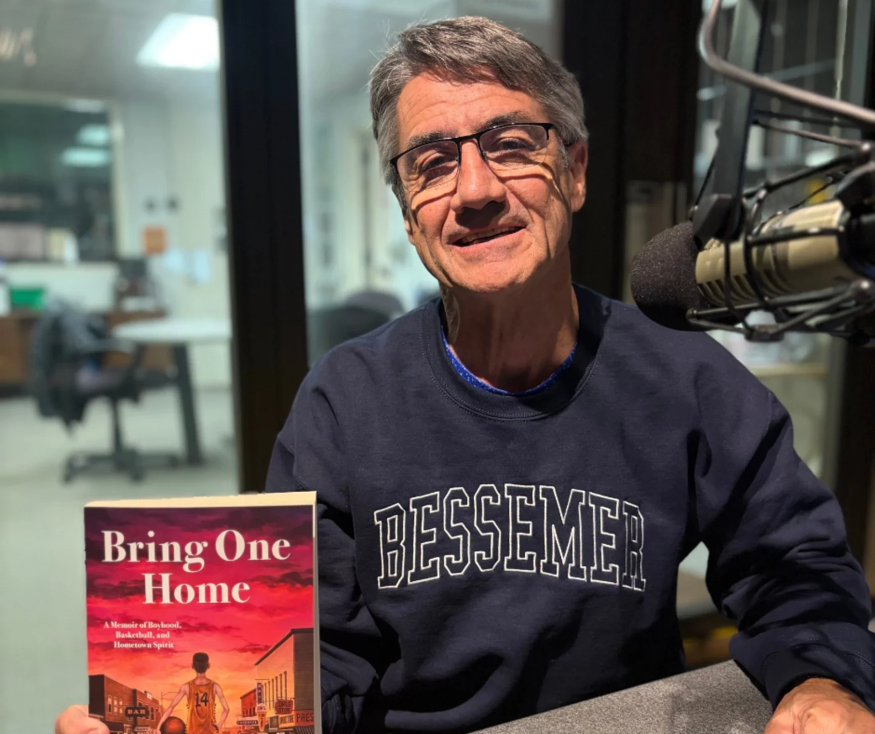 Public Radio 90, WNMU-FM - A conversation with author Thomas L. Pelissero