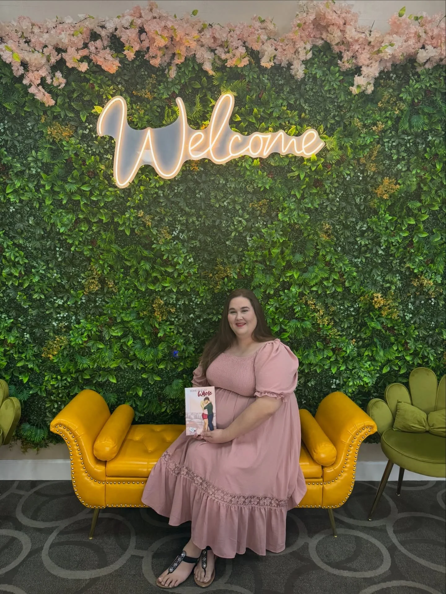 I had the absolute time of my life today! Thank you to @thesignededition for organizing such an amazing event and for taking such wonderful care of us!

I was extremely nervous at first, but getting to meet so many people and talk about my book helpe