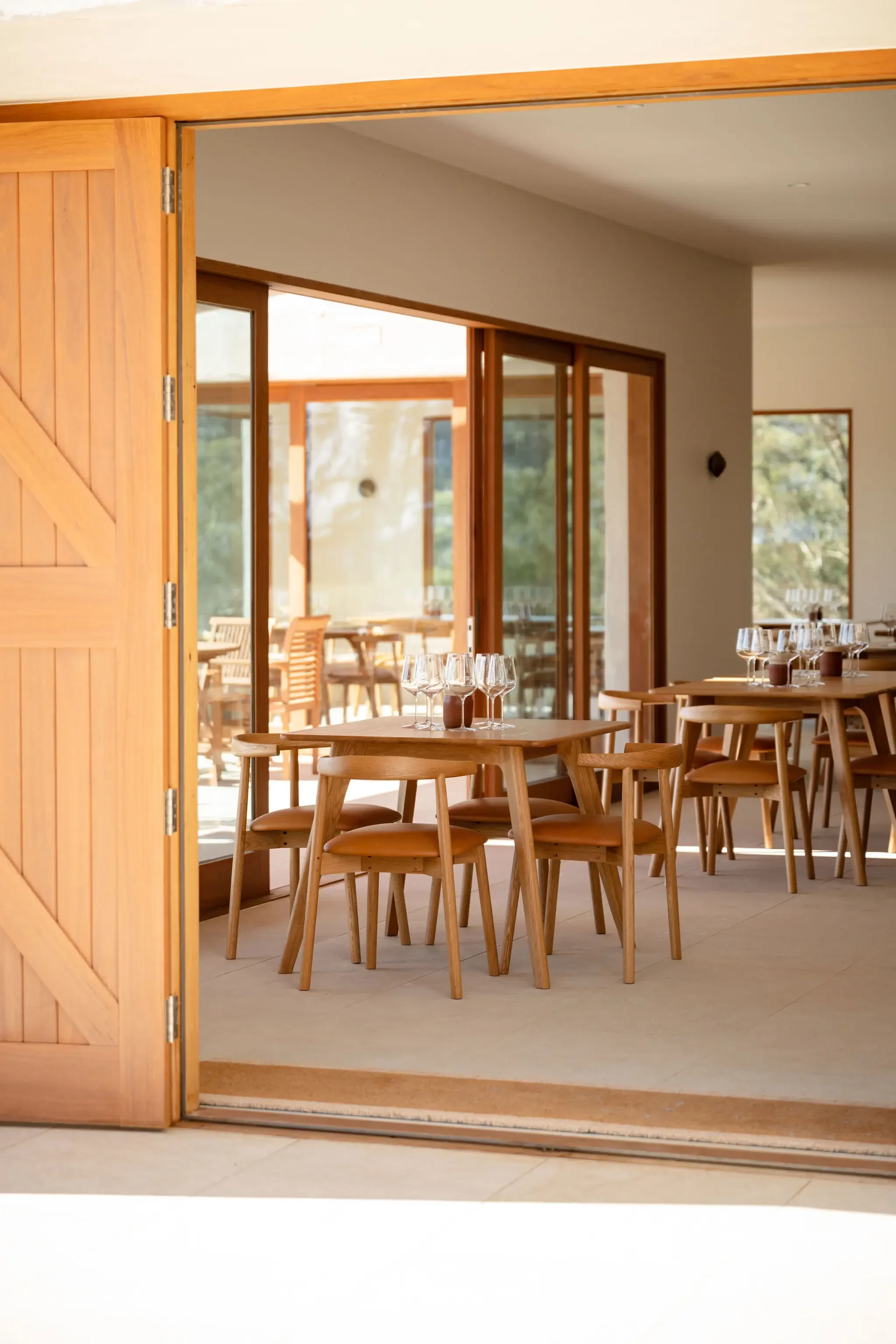 CanobolasWines-CellarDoor-May-MoniqueLovickPhotography-2025-53.webp