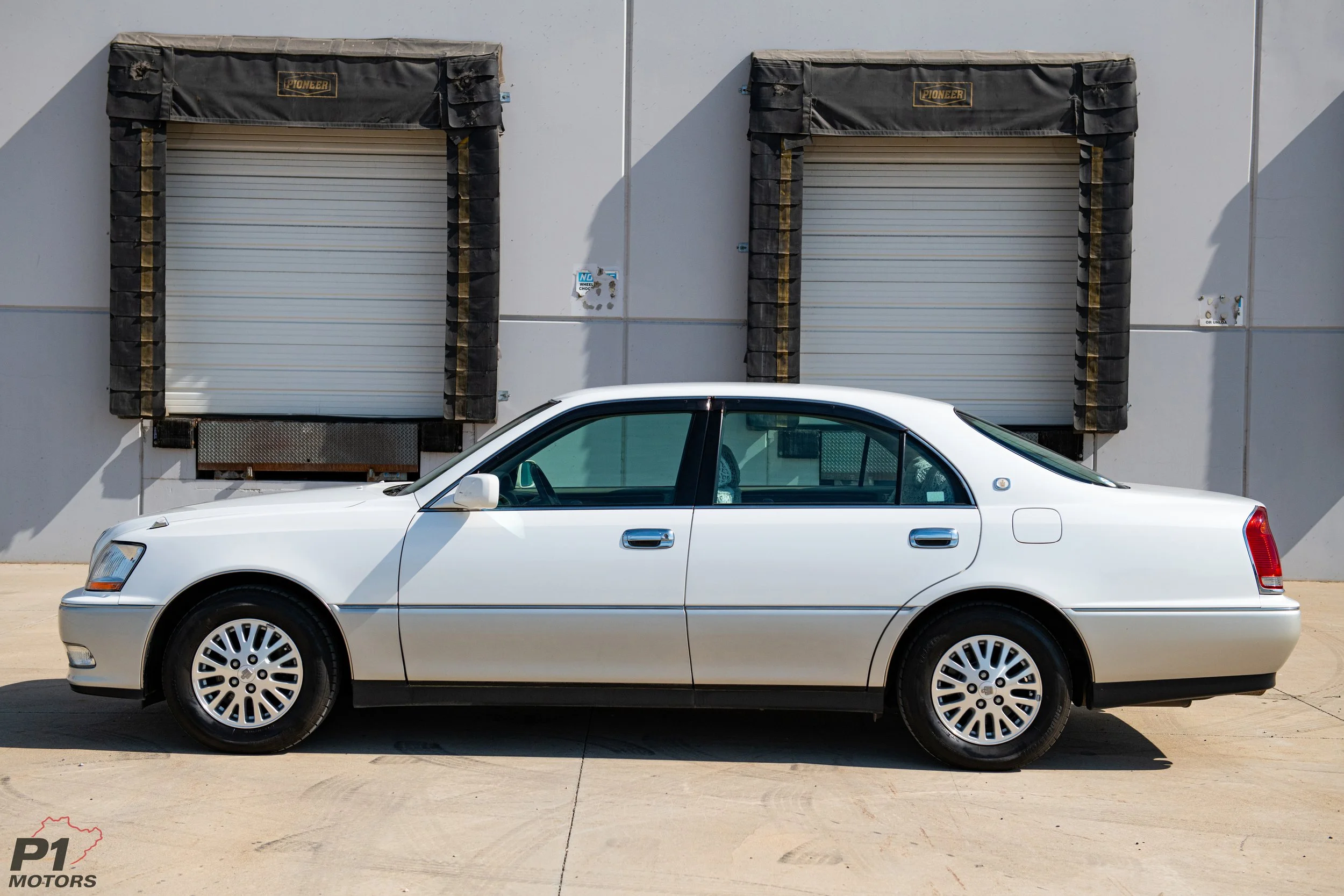 2000 Toyota Crown Majesta JZS177 JDM luxury sedan | Imported Japanese classic by P1 Motors