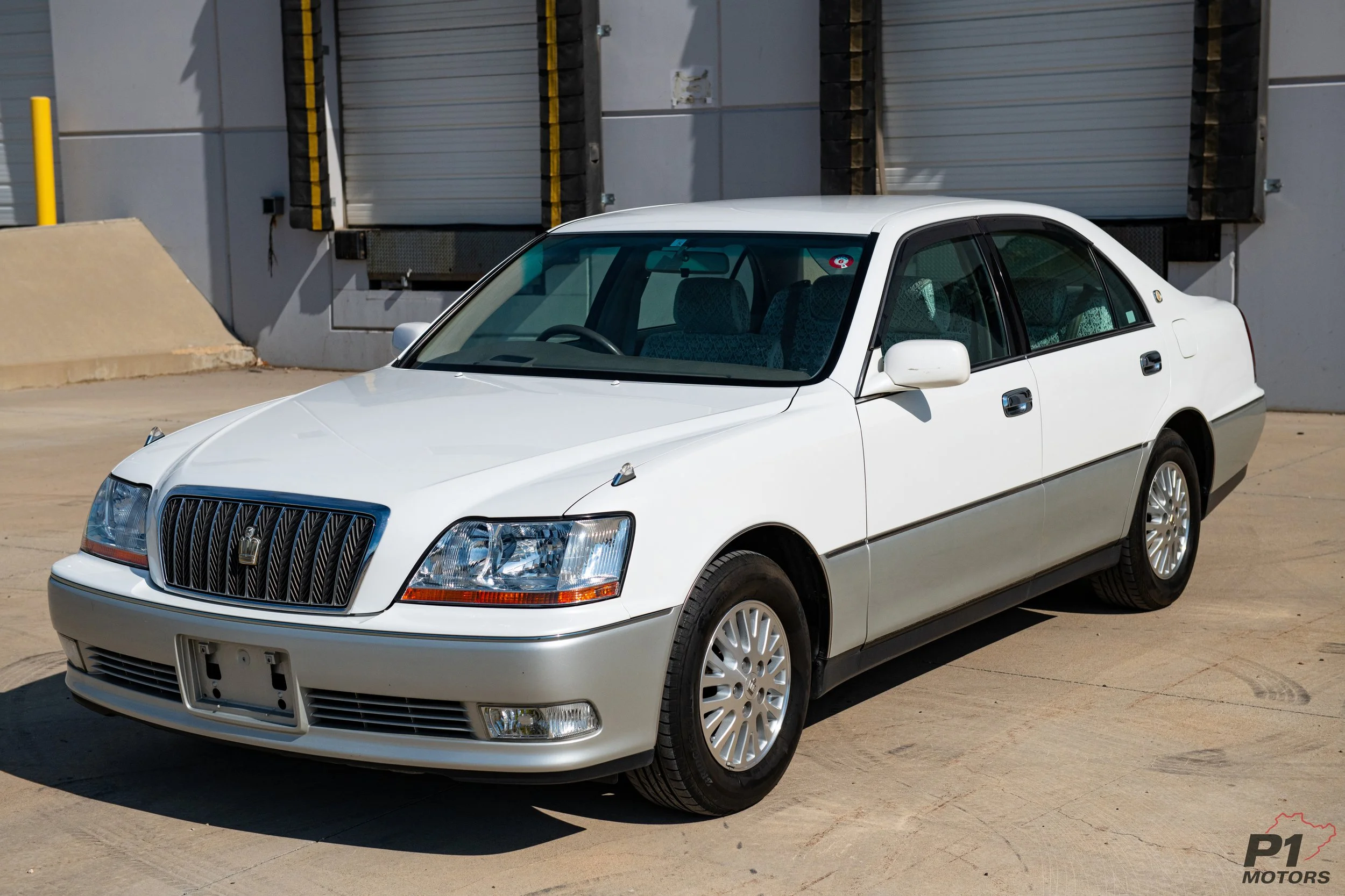 2000 Toyota Crown Majesta JZS177 JDM luxury sedan | Imported Japanese classic by P1 Motors