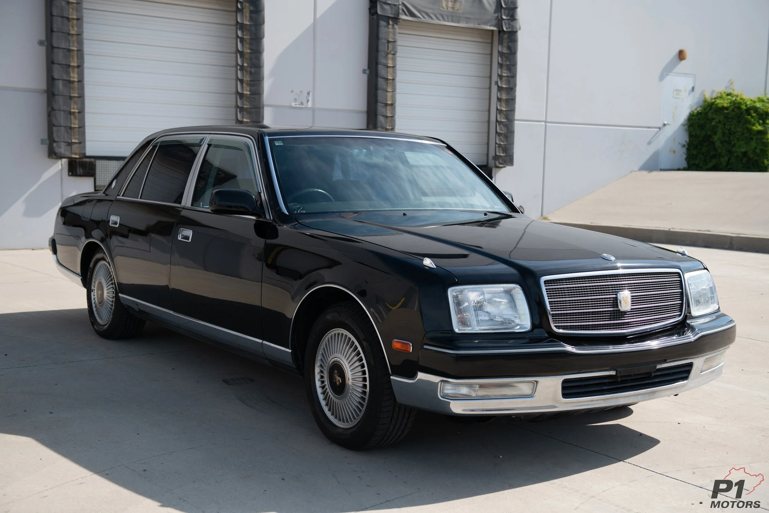 1999 Toyota Century GZG50 V12 JDM luxury sedan | Imported Japanese classic by P1 Motors