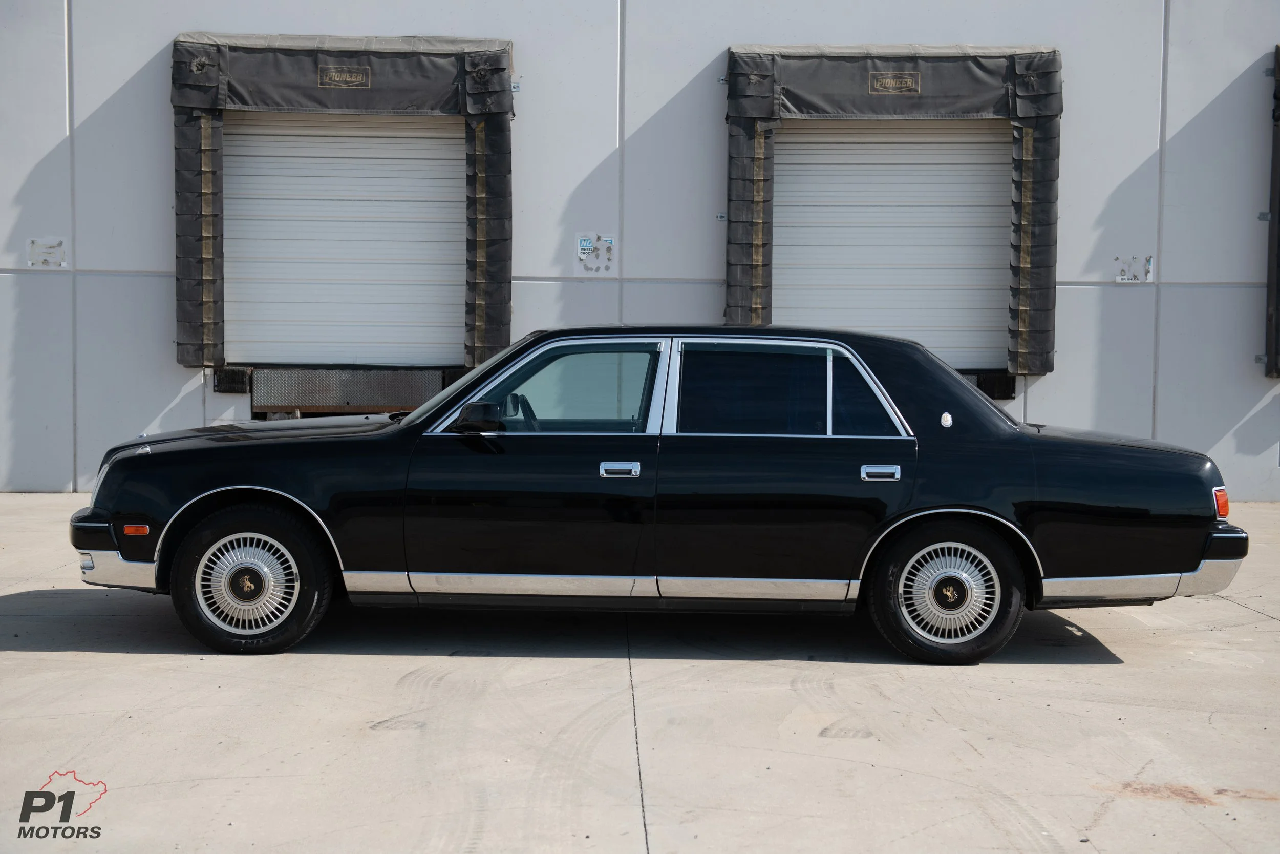 1999 Toyota Century GZG50 V12 JDM luxury sedan | Imported Japanese classic by P1 Motors