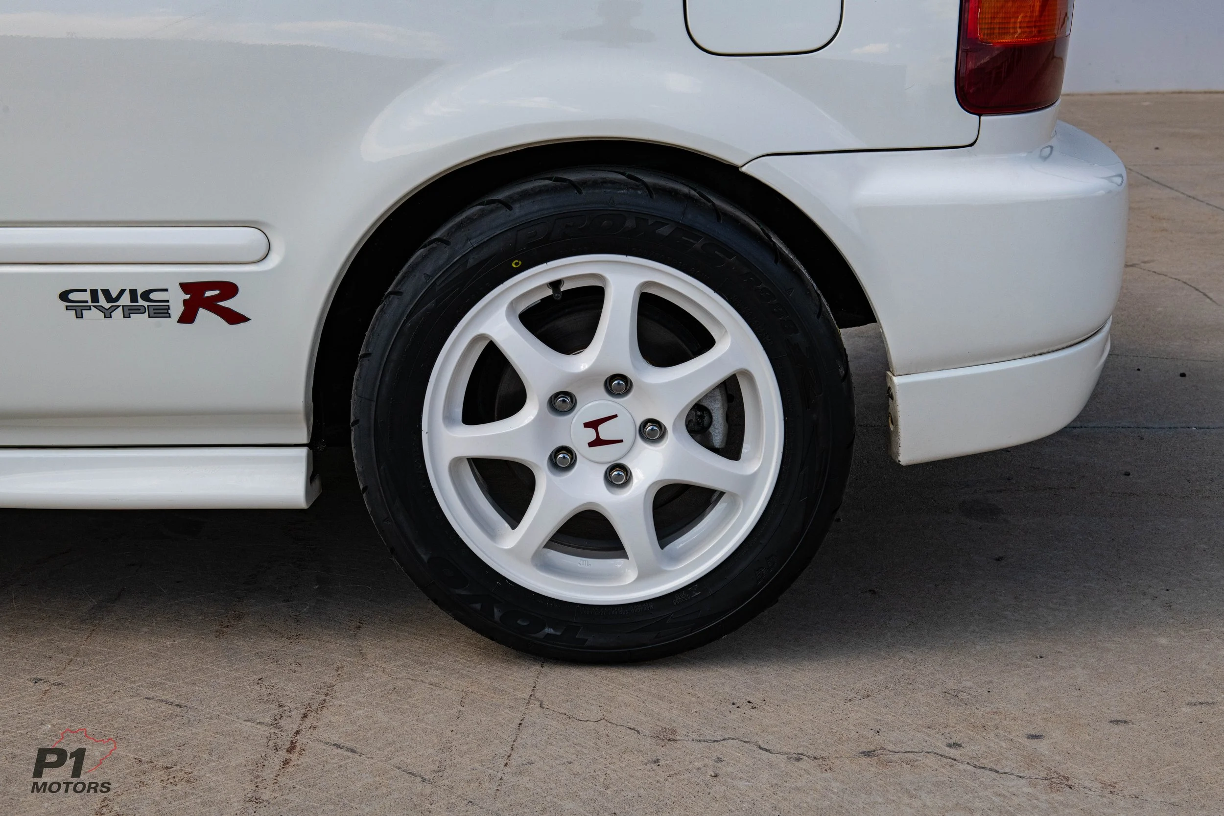 1998 Honda Civic Type R EK9 JDM hot hatch | Imported Japanese classic by P1 Motors
