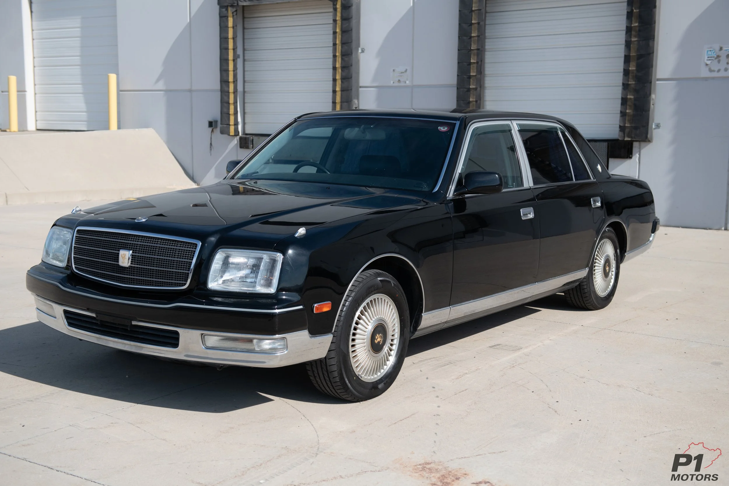 1999 Toyota Century GZG50 V12 JDM luxury sedan | Imported Japanese classic by P1 Motors