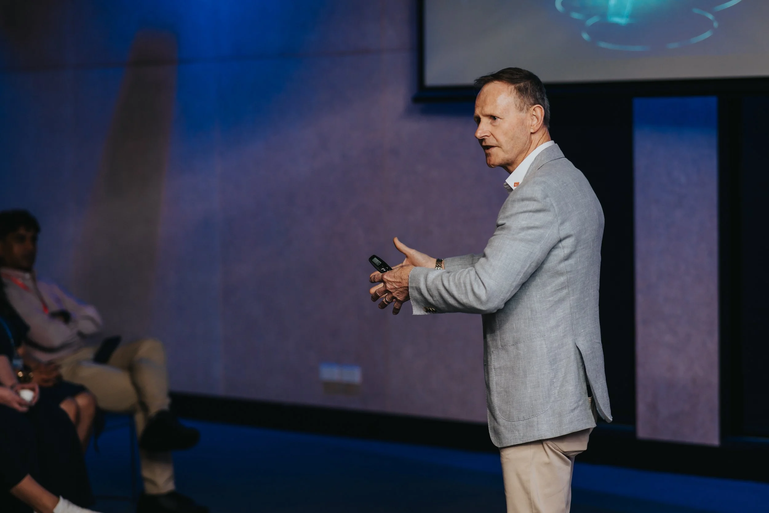 LLA NOV 25_LR-20.jpg