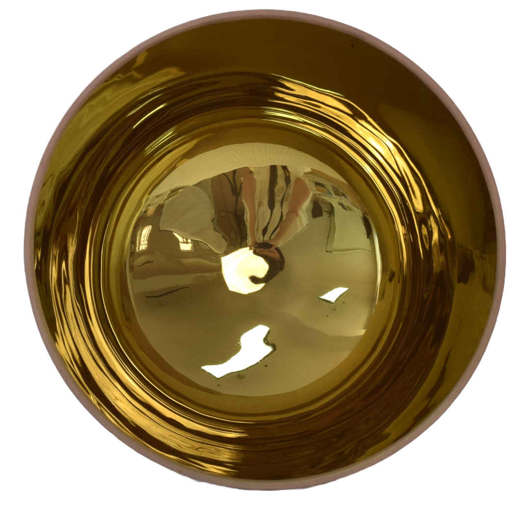 Gold-Gilded Empyrean Bowl – Handcrafted from pure citrine and rose quartz, this radiant golden bowl with a pink rim activates the solar plexus and heart chakras. A rare ceremonial piece for energy alignment, luxury sound healing, and high-vibrational