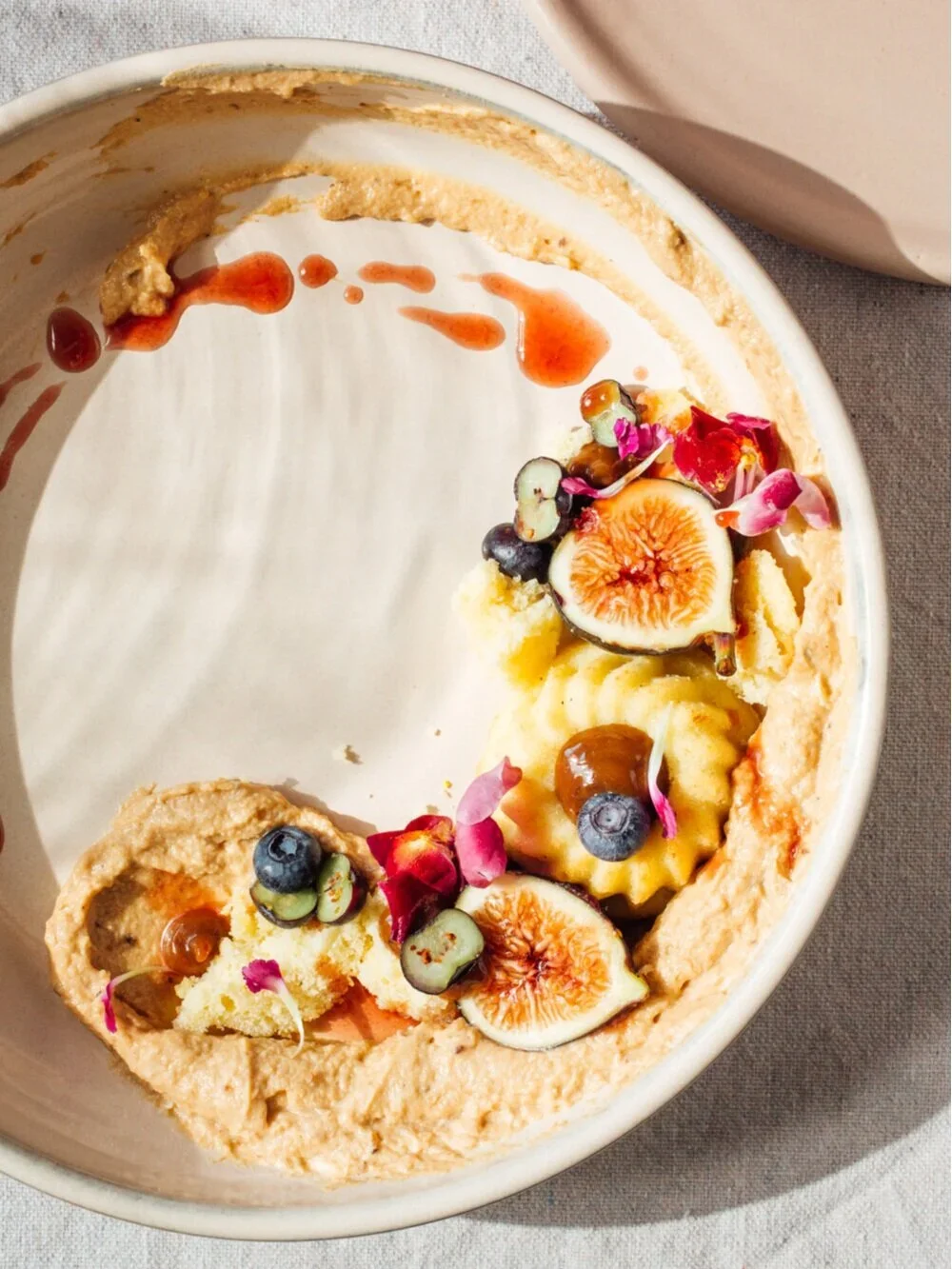 Settle Ceramics, handmade ceramics in Austin, TX. Image and styling by Austin-based product and food photographer, Mackenzie Smith.