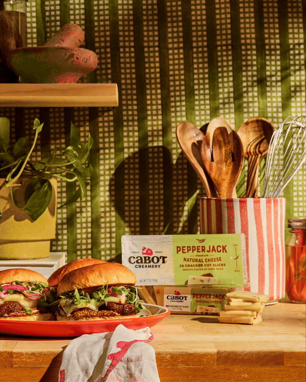 Cabot_MushroomCheeseburger.MSK 134 1.gif