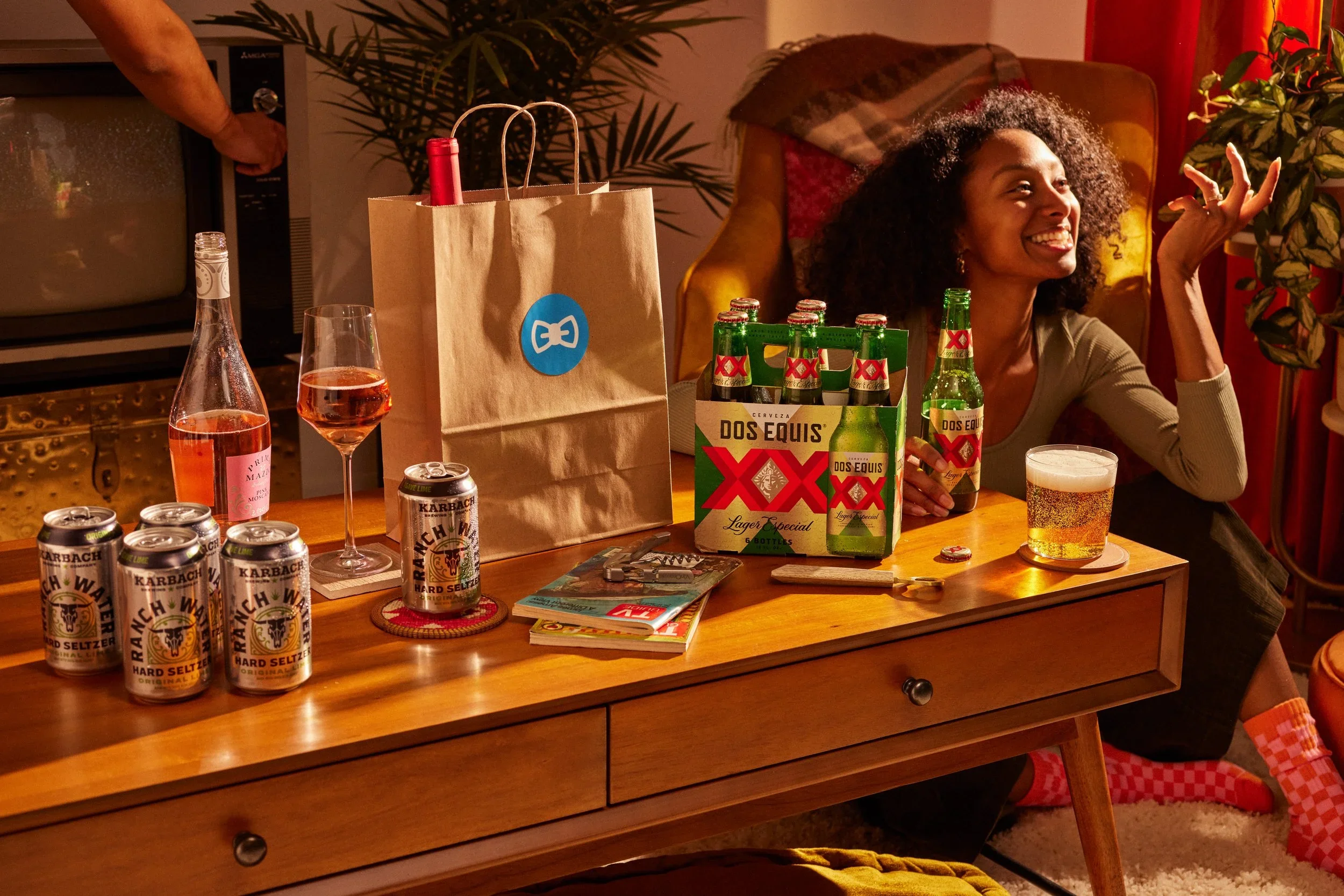 Sanetra Straw for Favor campaign. Image by Austin-based product photographer, Mackenzie Smith.