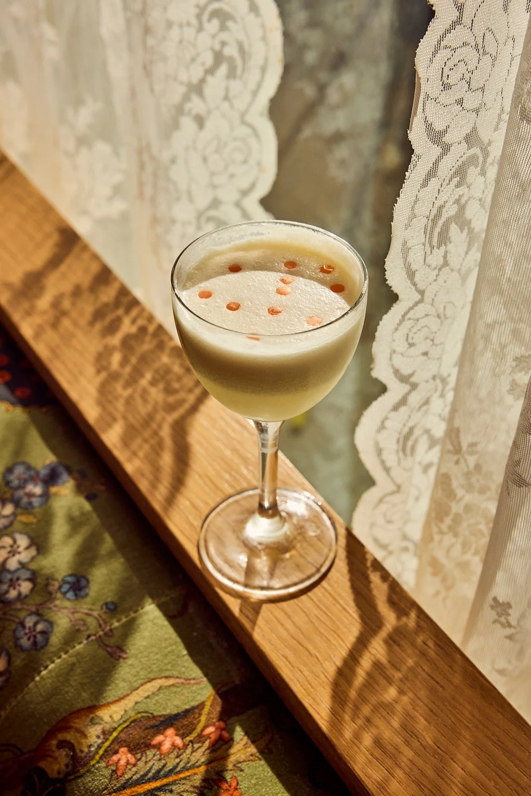 Siti offers their take on classic cocktails. Image by Austin-based food and beverage photographer, Mackenzie Smith.