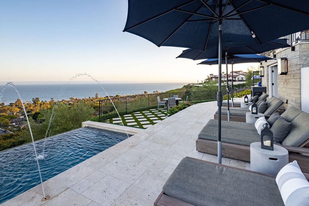 Pool_1833.jpg