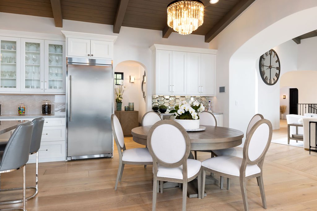 Dining_1229.jpg
