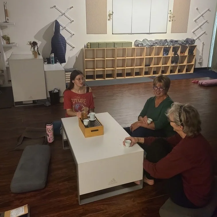 Having tea after class is always such a pleasure ☕️✨