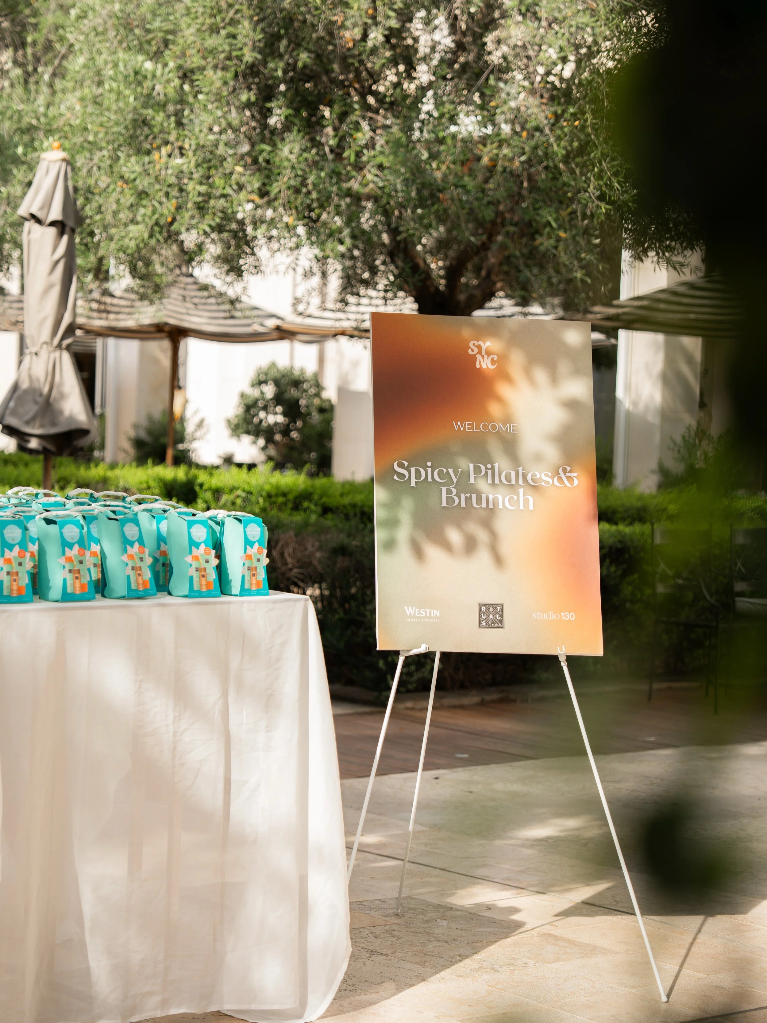 To look back at this&hellip;ahhh!😍

We feel incredibly lucky to be supported by partners who share our vision for meaningful connections and help us bring these experiences to life and soo, 
a HUGE thank you to: 
@thewestinvalencia
@studio130
@ritua