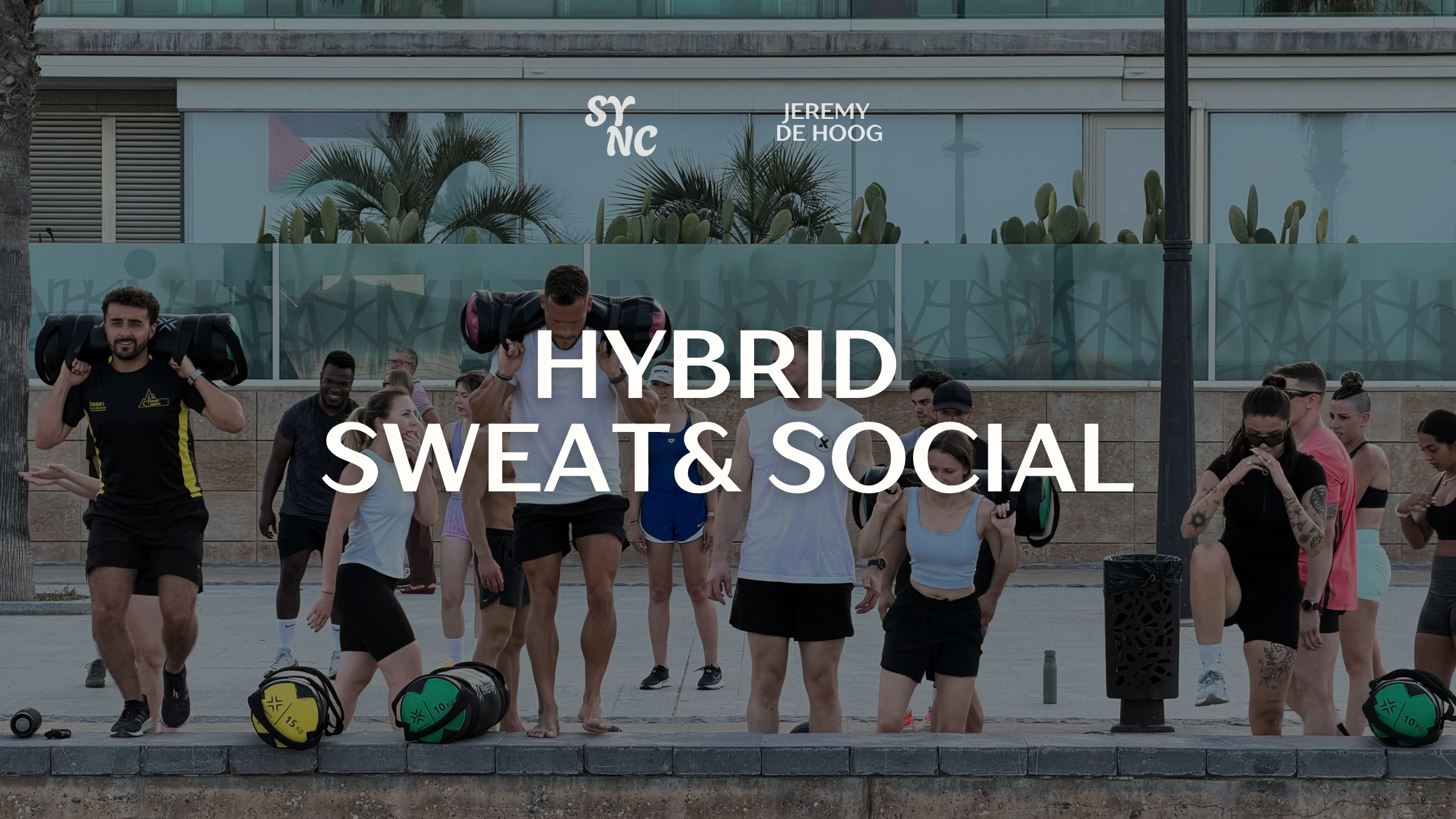 Hybrid Sweat&amp; Social 