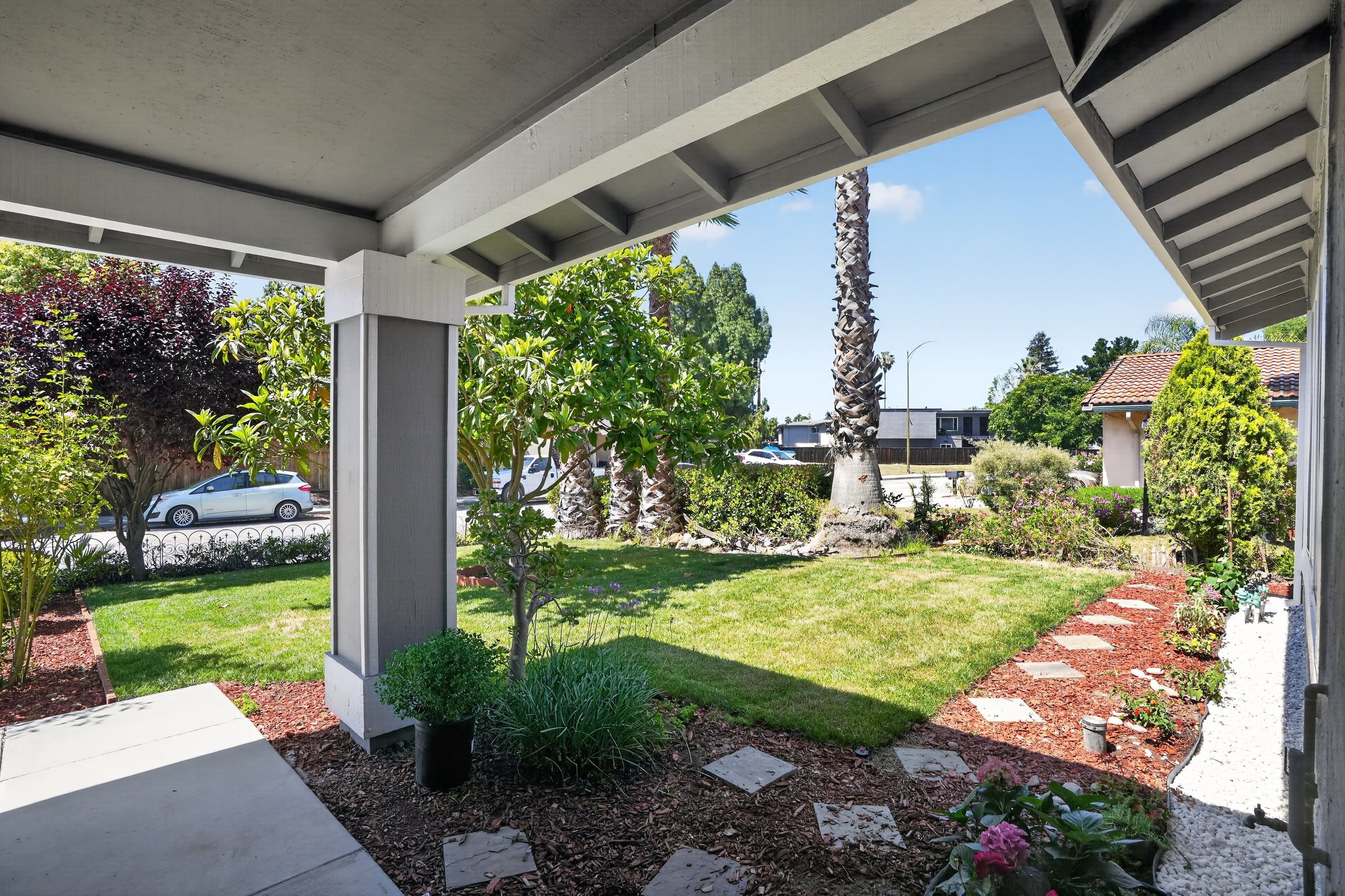 06_1718_Cheney_Dr-Exterior-3818.jpg