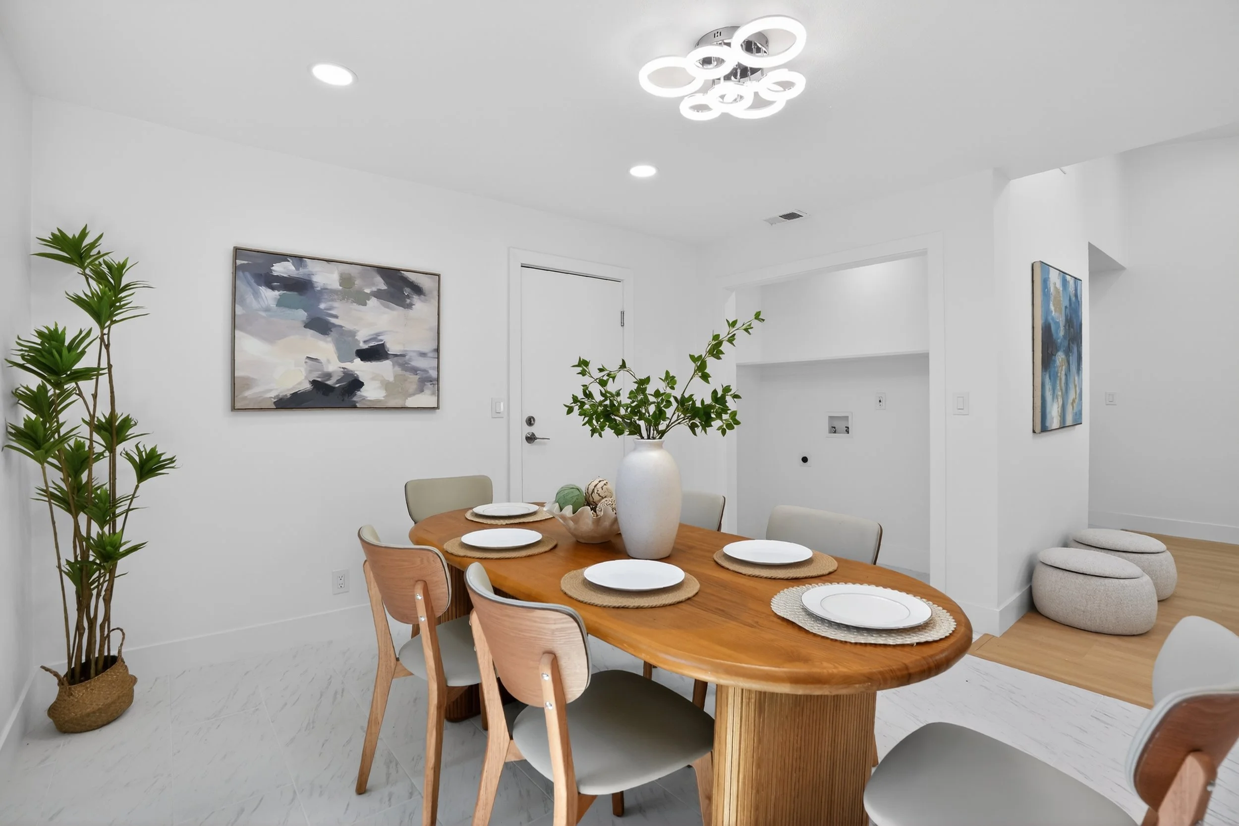 21_1718_Cheney_Dr-Dining_room-3827.jpg